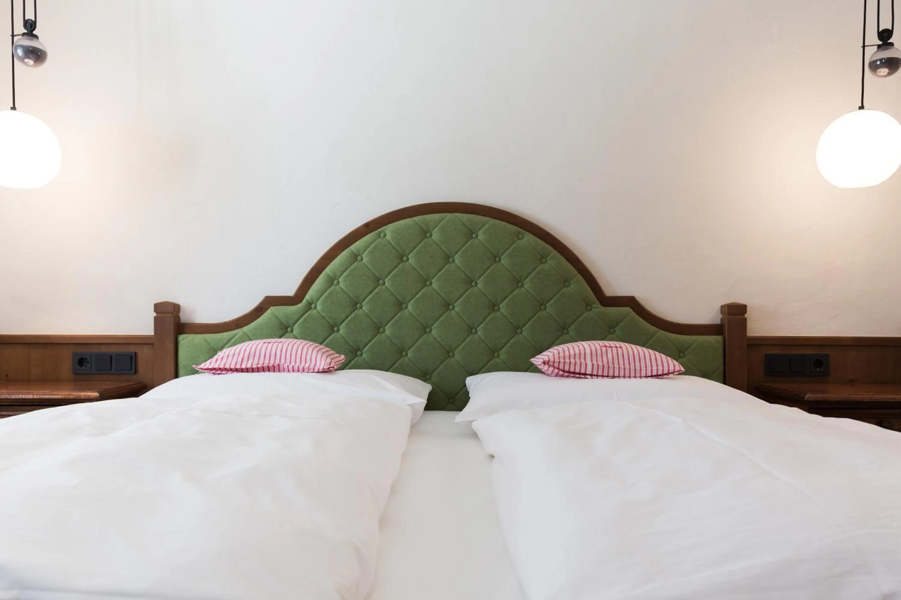 Photo of the whole room, Bed in Gasthof Weyerhof