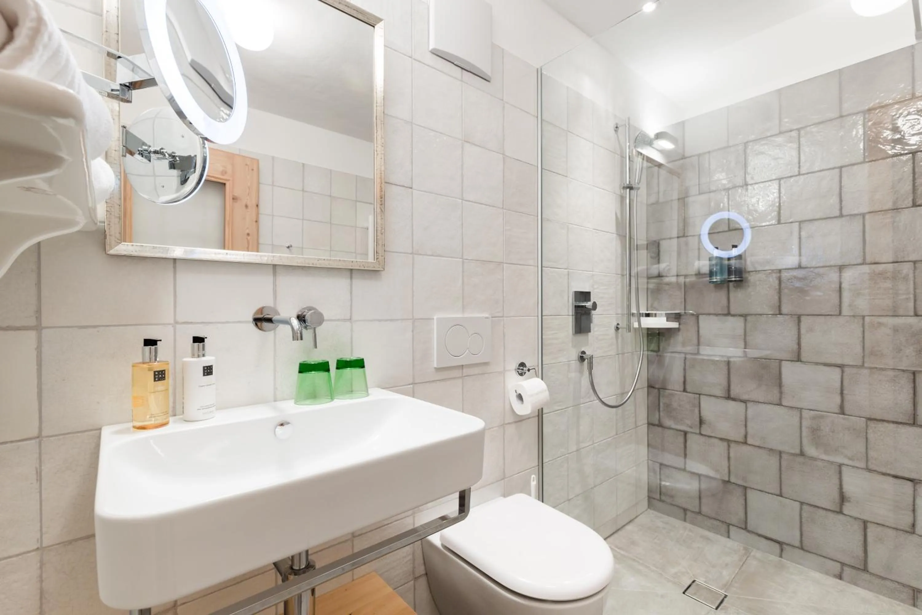 Bathroom in Gasthof Weyerhof