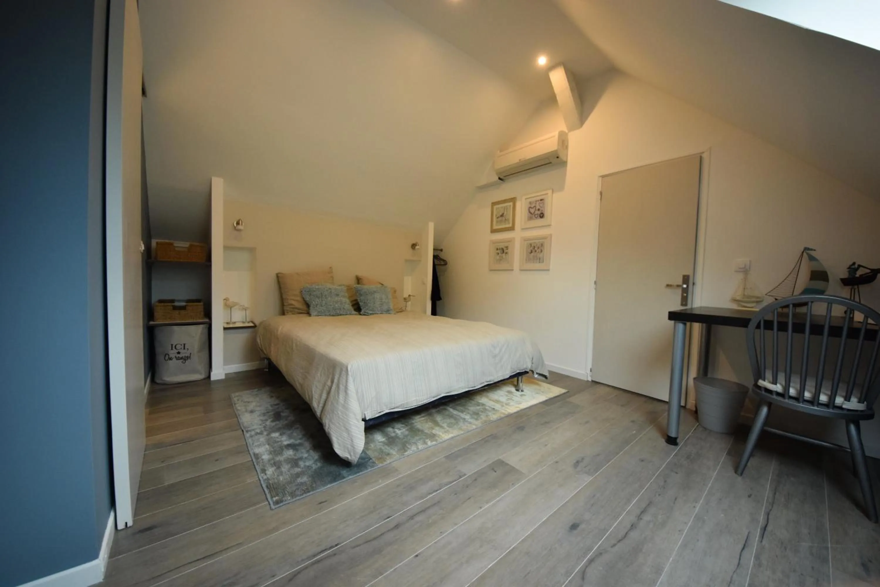 Photo of the whole room, Bed in Chambres d'Hotes Lorengrain