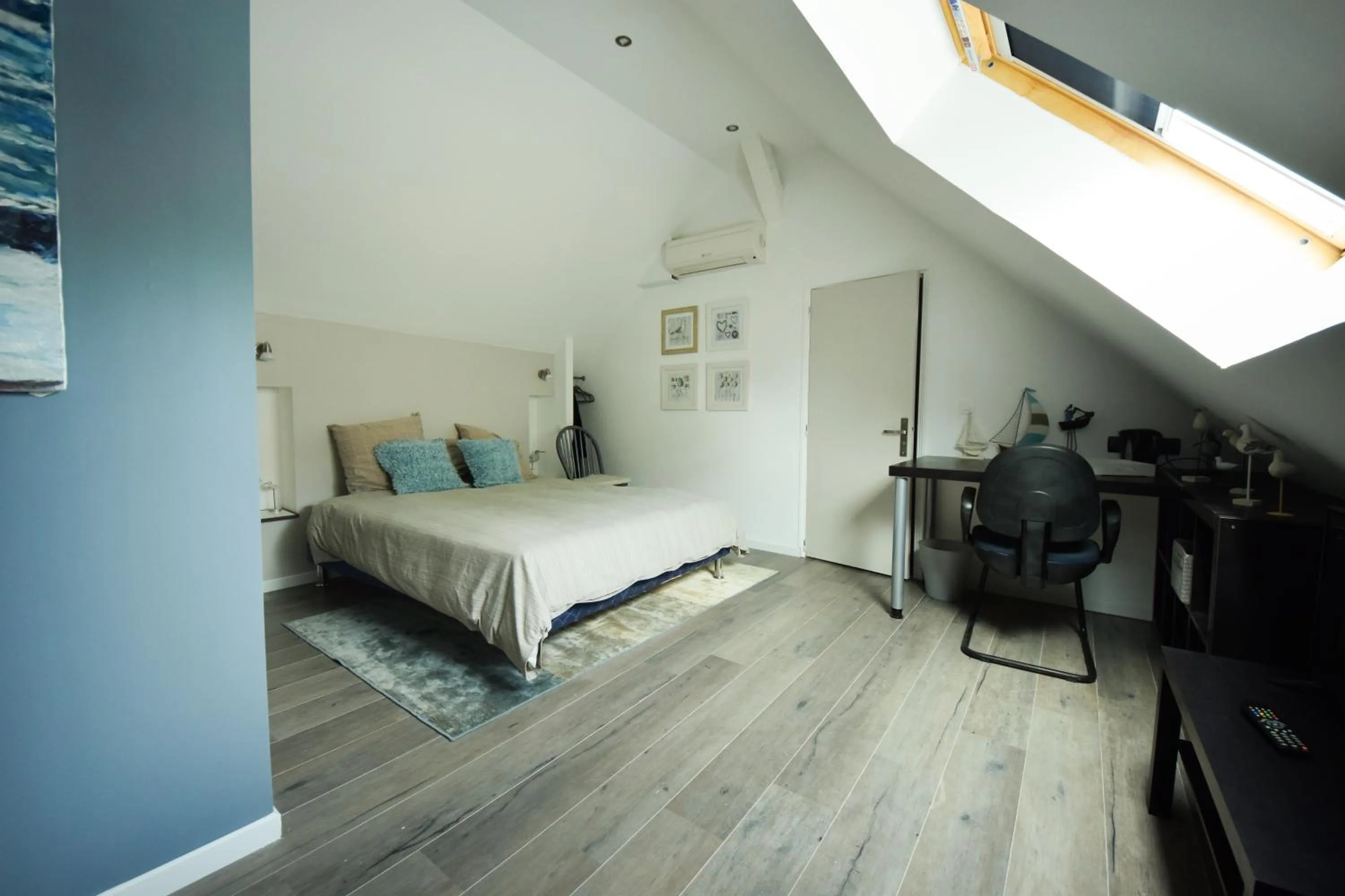 Photo of the whole room, Bed in Chambres d'Hotes Lorengrain