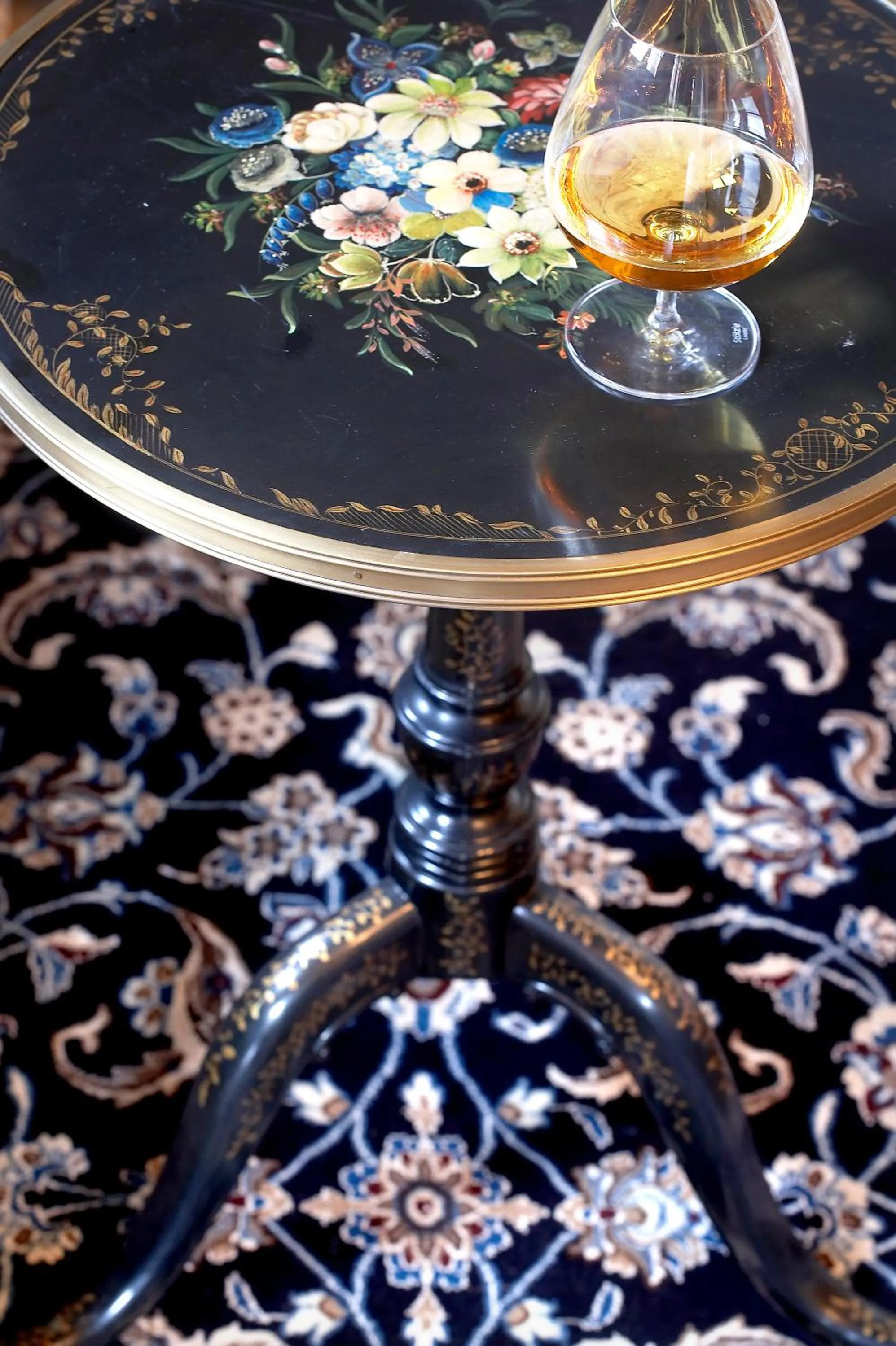 Decorative detail in Boutique Hotel Kokkino Spiti