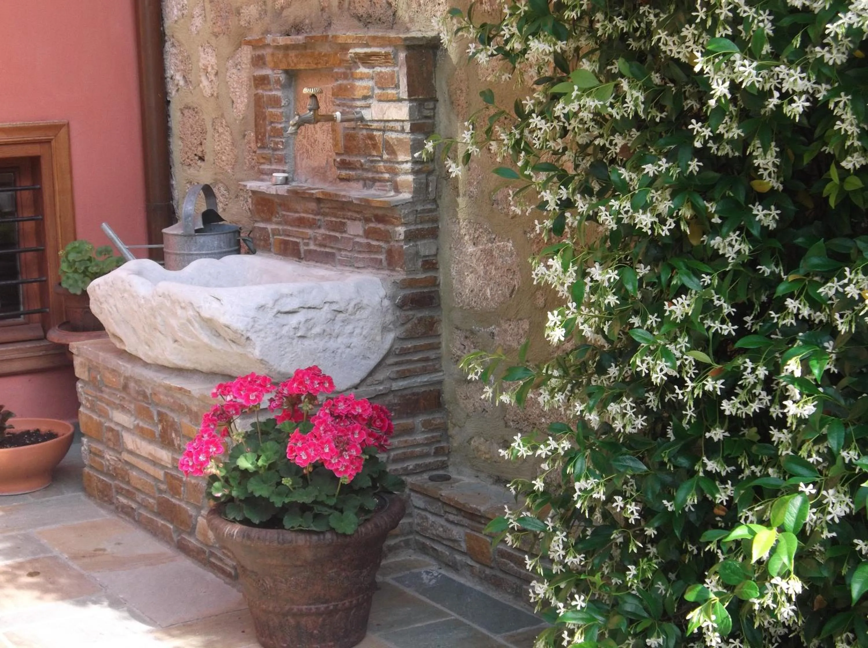 Facade/entrance in Boutique Hotel Kokkino Spiti