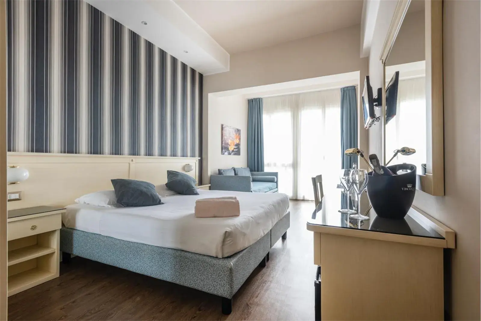 Comfort Triple Room in Hotel Splendid Palace Comfort Triple Room in Hotel Splendid Palace