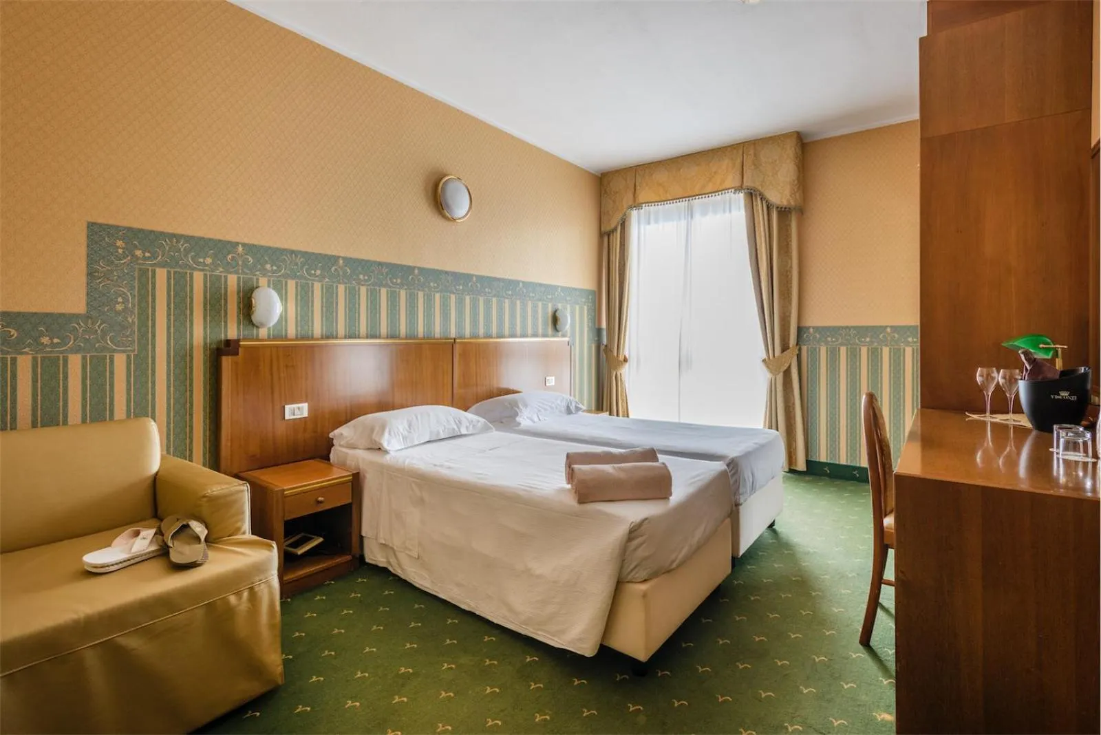 Bedroom, Bed in Hotel Splendid Palace