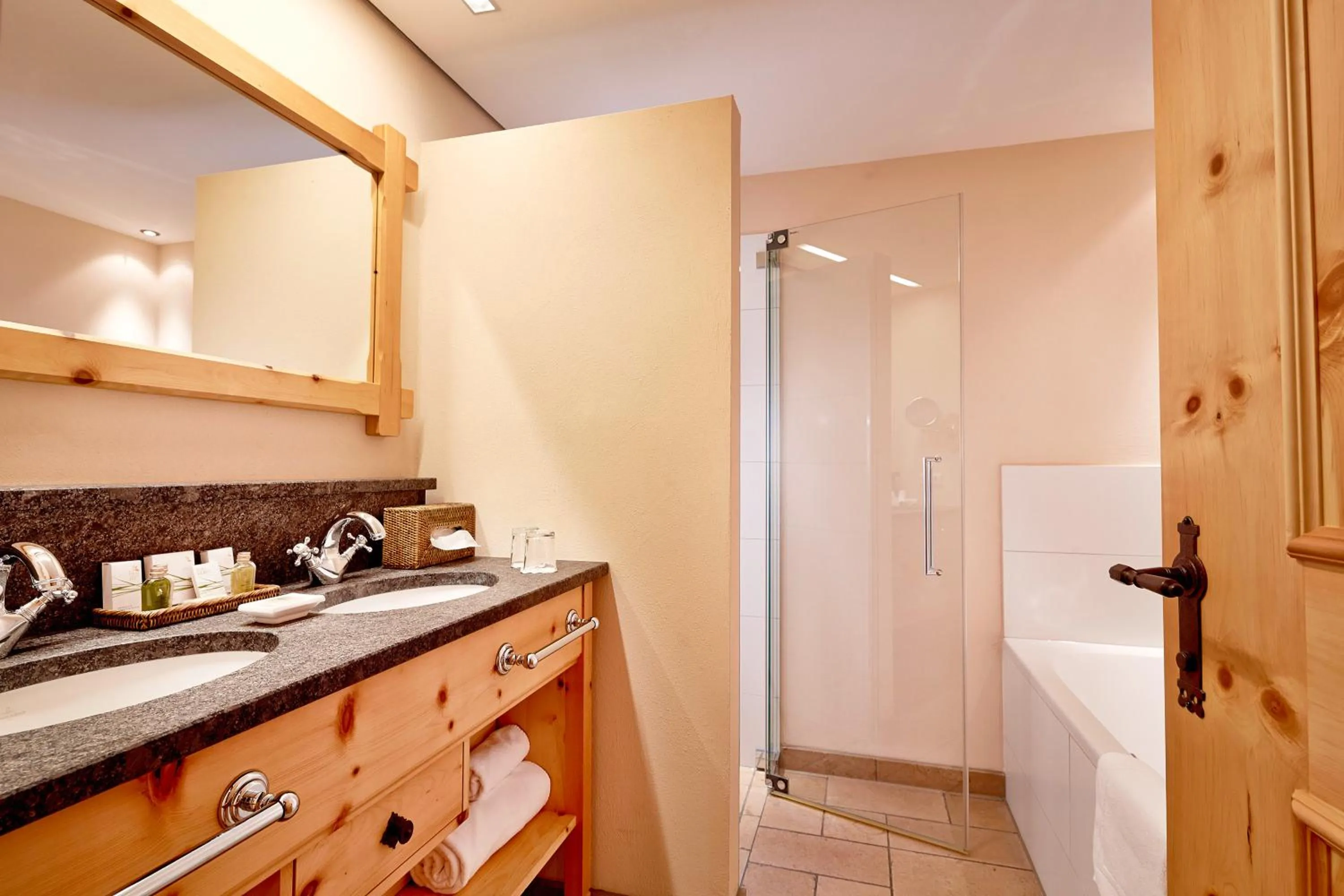 Photo of the whole room in Grossarler Hof Superior