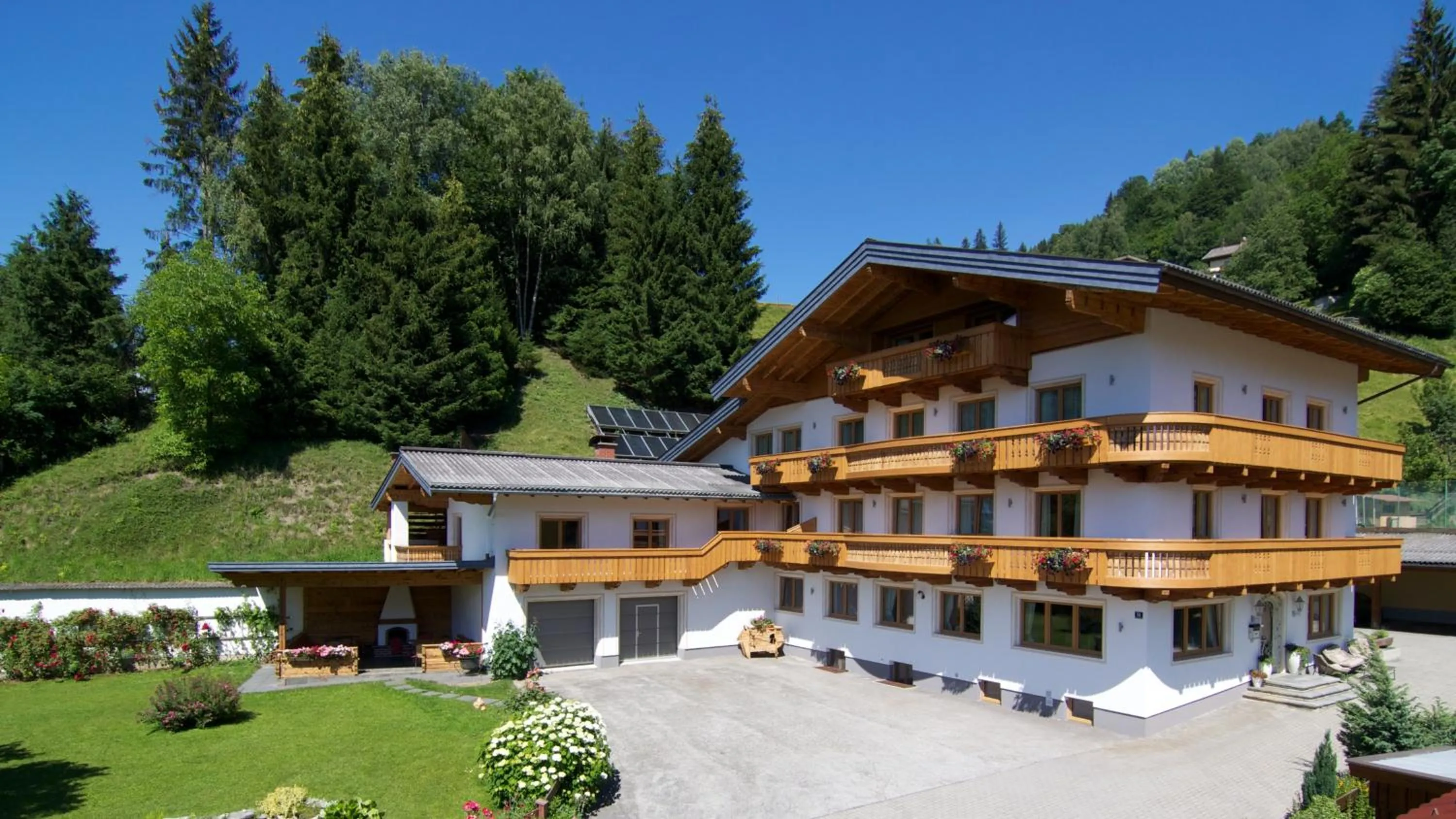 Summer in Der Jagdhof