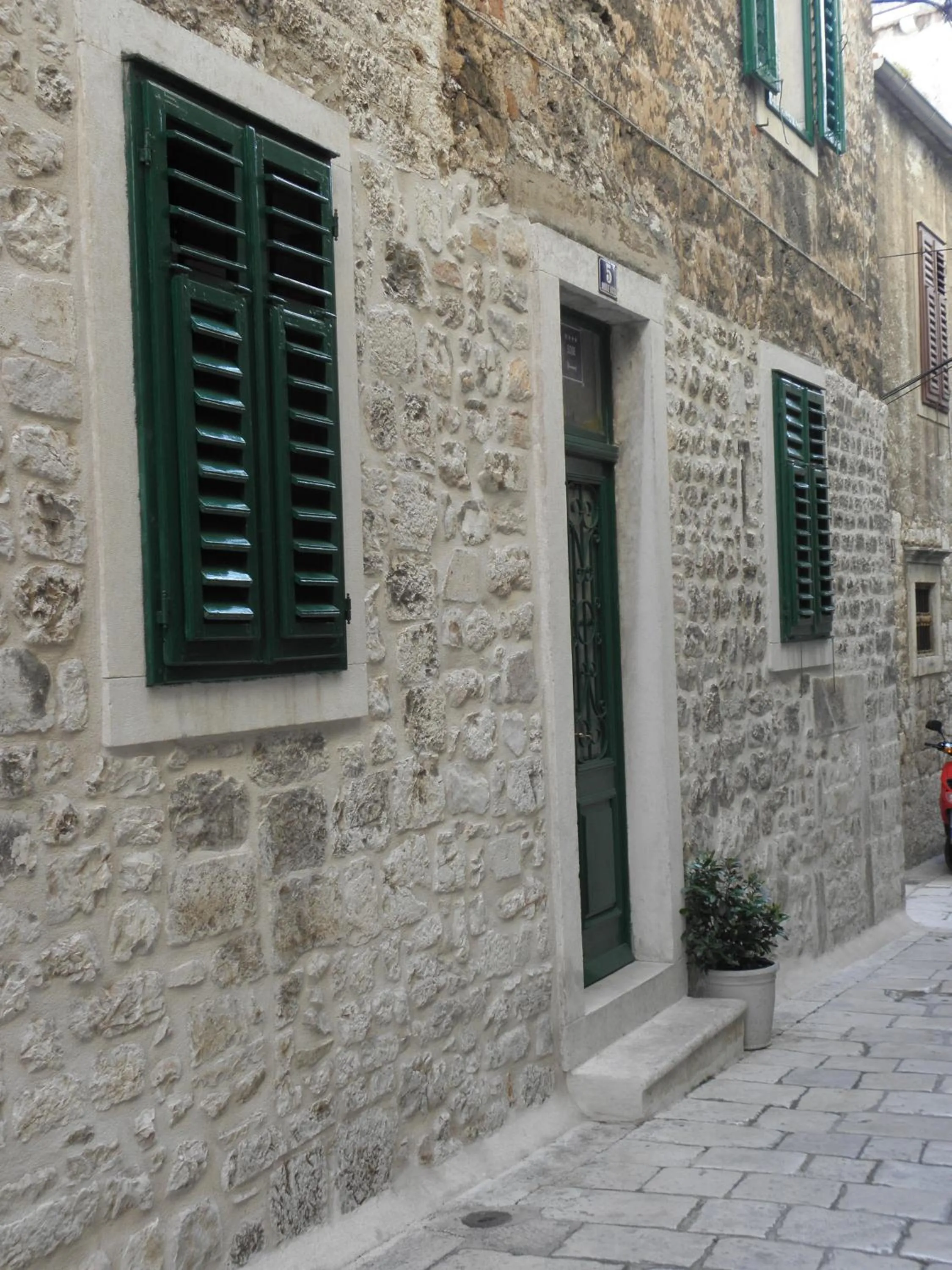 Property building in Pansion Sibenik