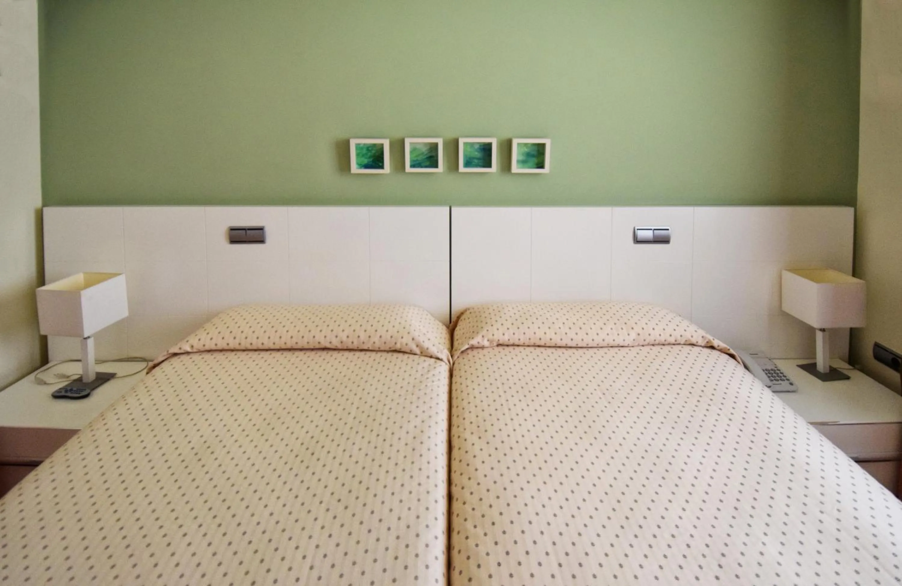 Bedroom, Bed in Apartamentos María Luisa
