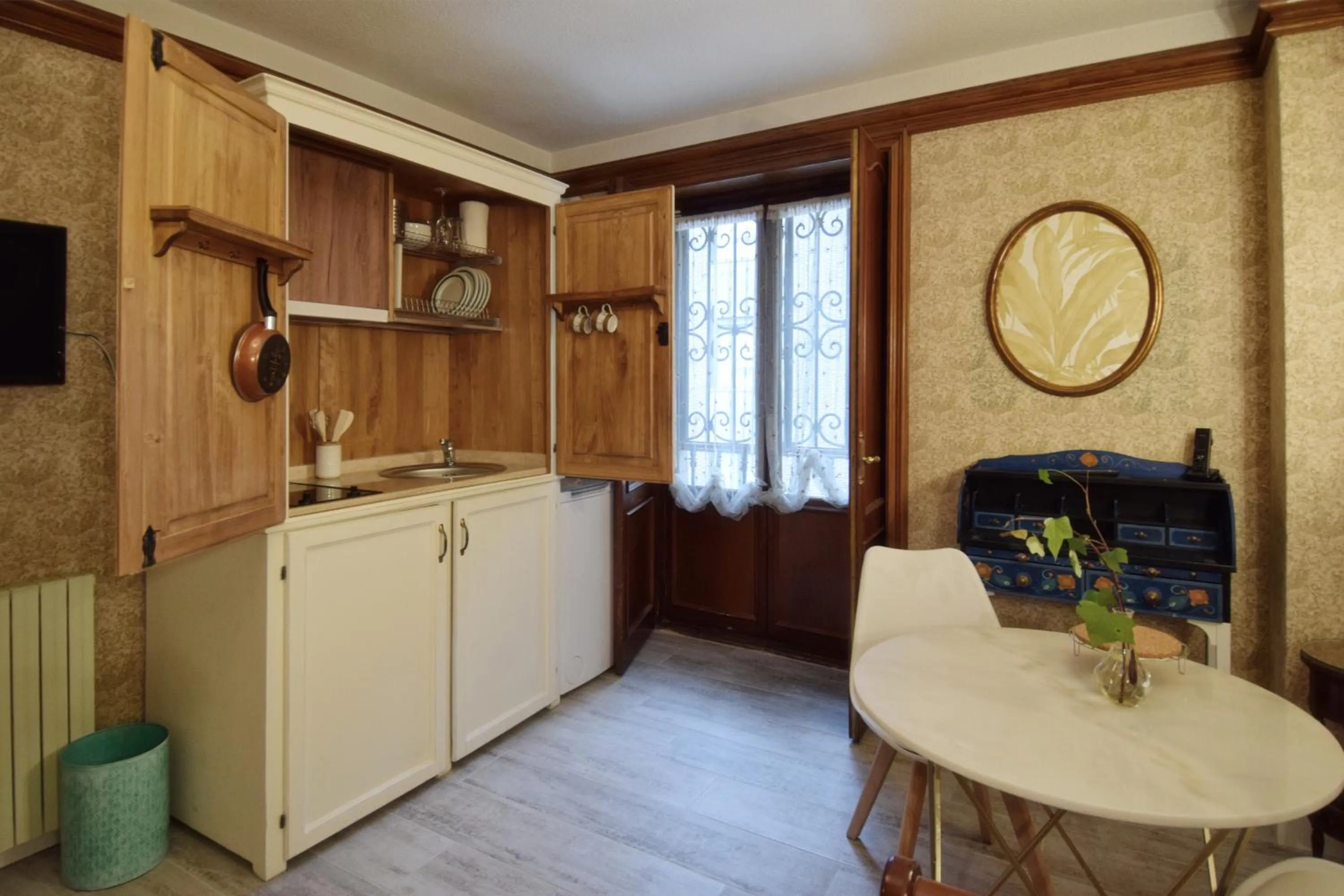 Kitchen or kitchenette in Apartamentos María Luisa