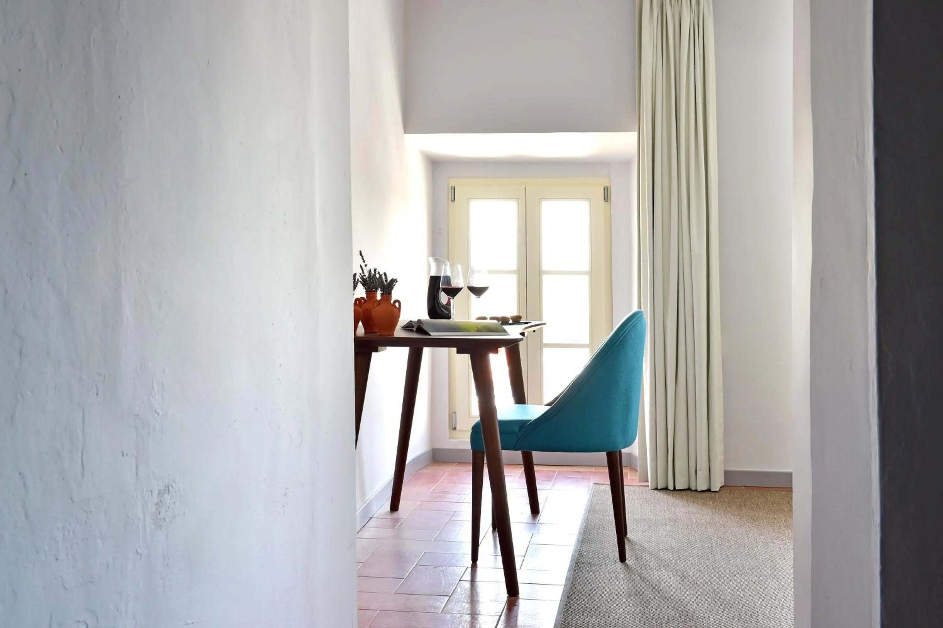 Living room in The Noble House - by Unlock Hotels