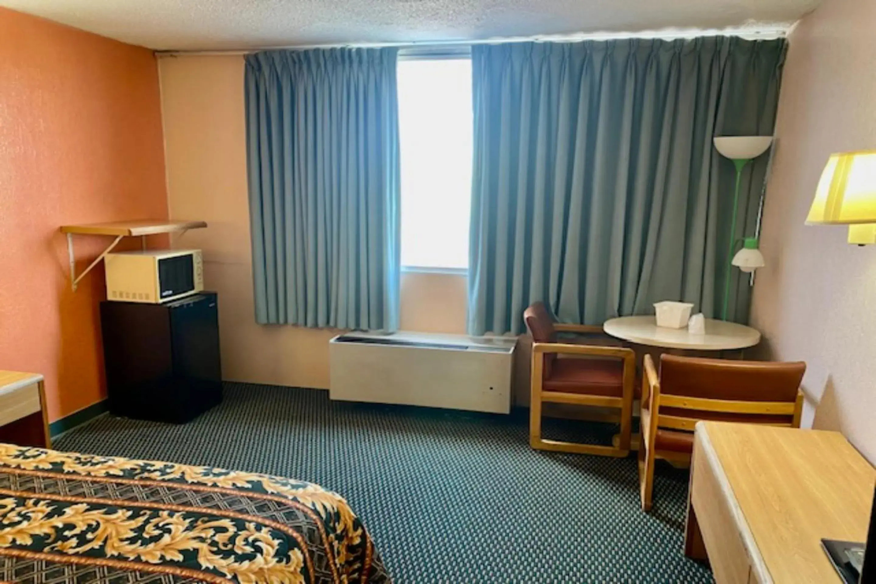 Bedroom, Bed in Red Carpet Inn & Suites Lima -Listing Partner Bedroom, Bed in Red Carpet Inn & Suites Lima -Listing Partner