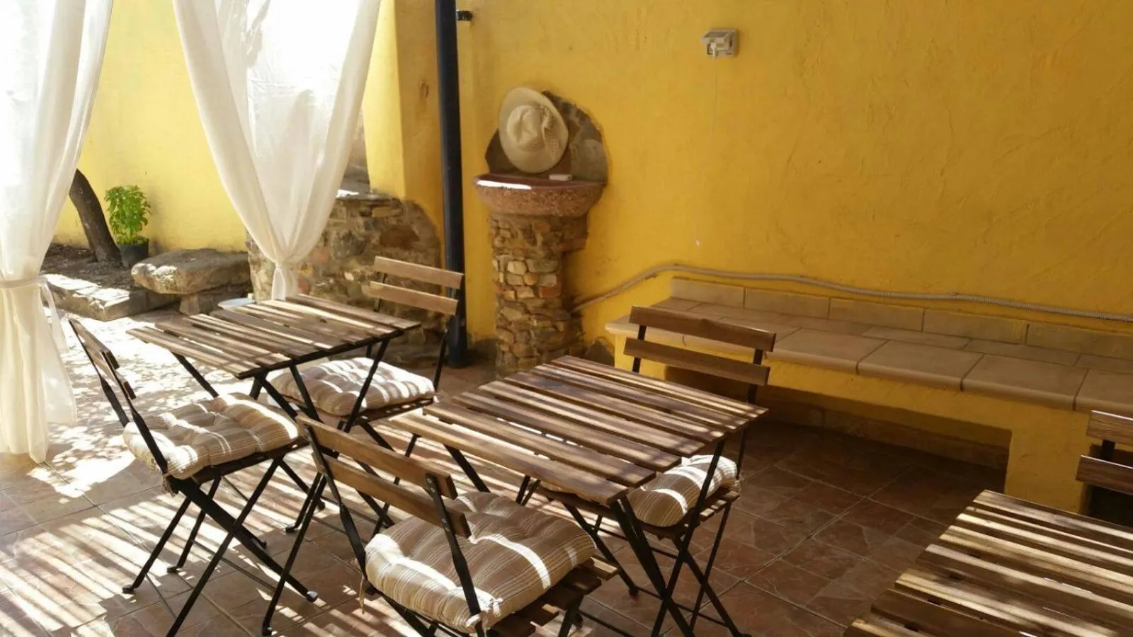 Garden in B&B DOMU INCANTO Sa Domu sarrabesa