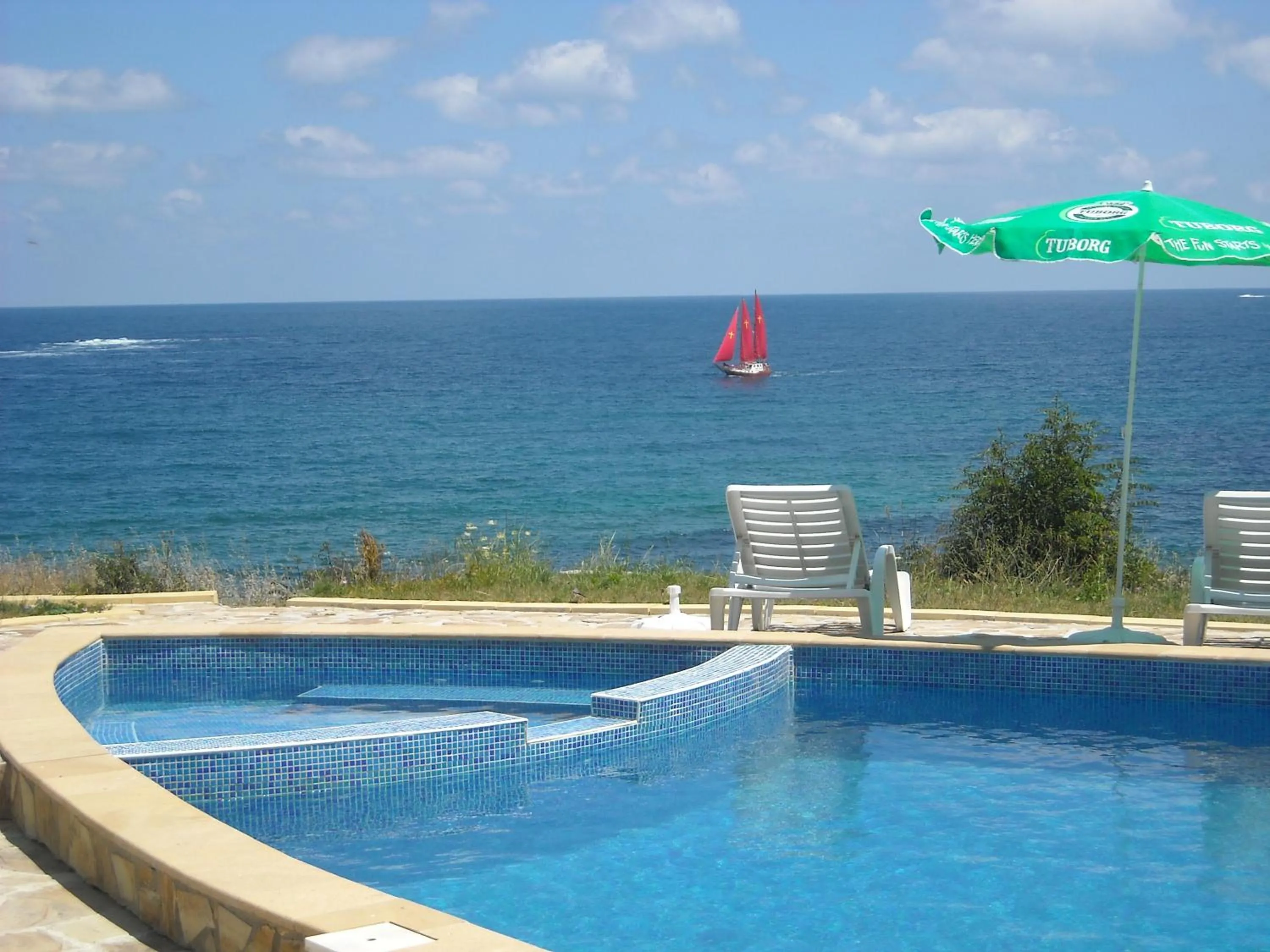 Swimming pool in Aparthotel Romance