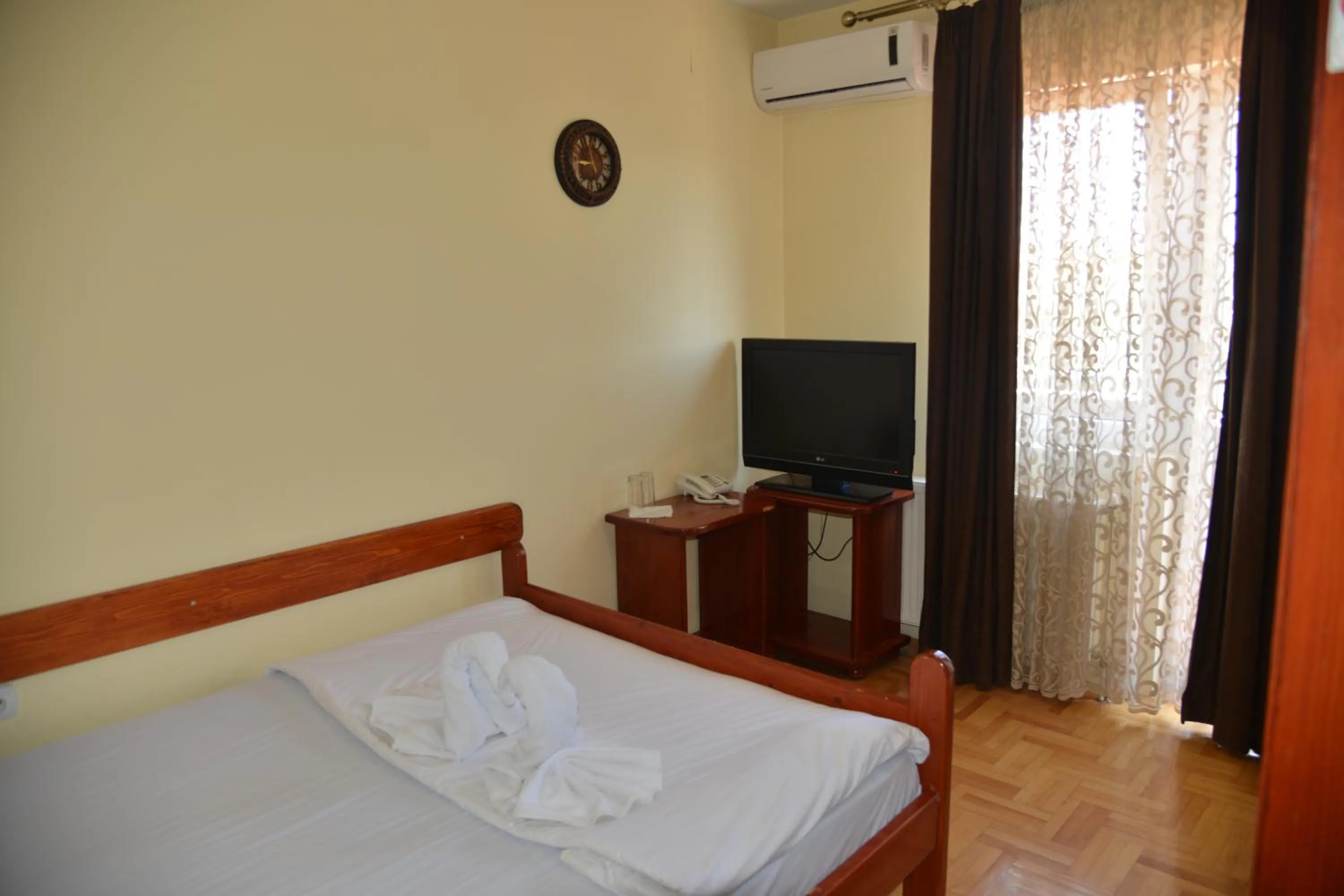 Bed in Hotel Bella Donna