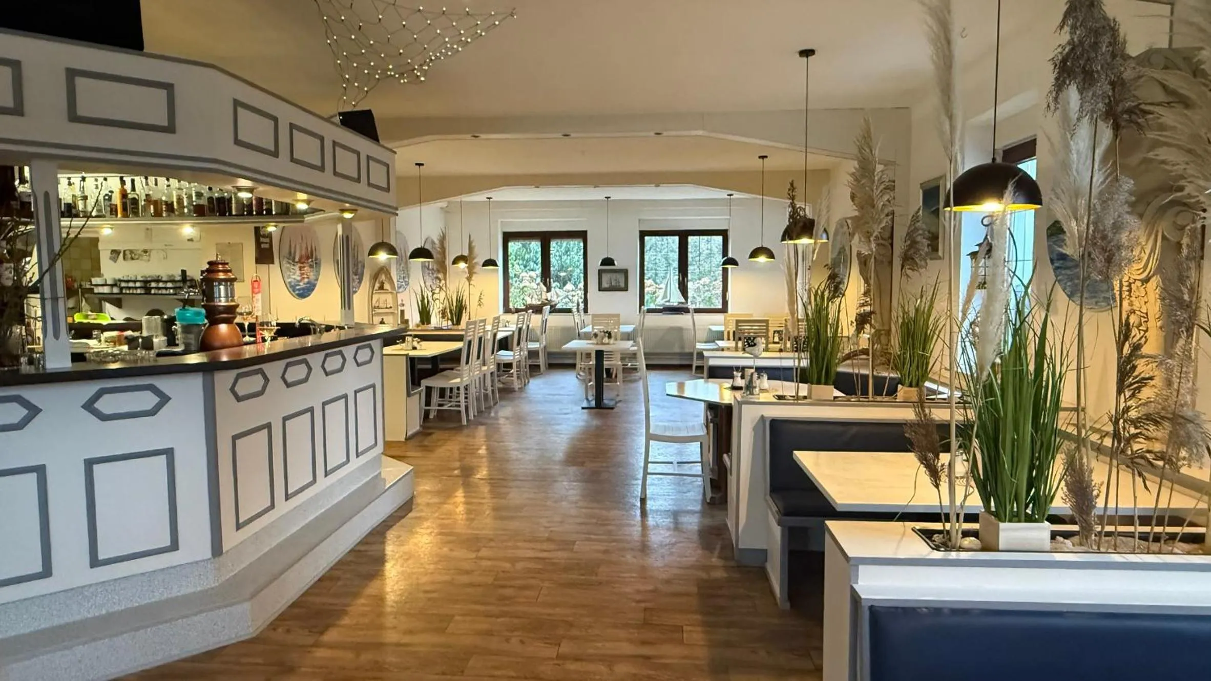 Restaurant/places to eat in Strand-Hotel Lobbe