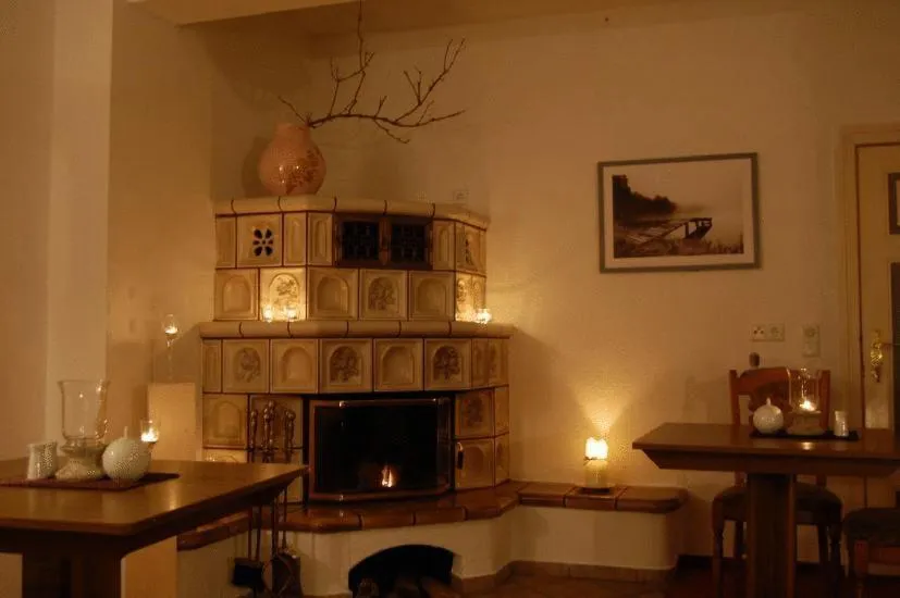 Restaurant/places to eat in Strand-Hotel Lobbe