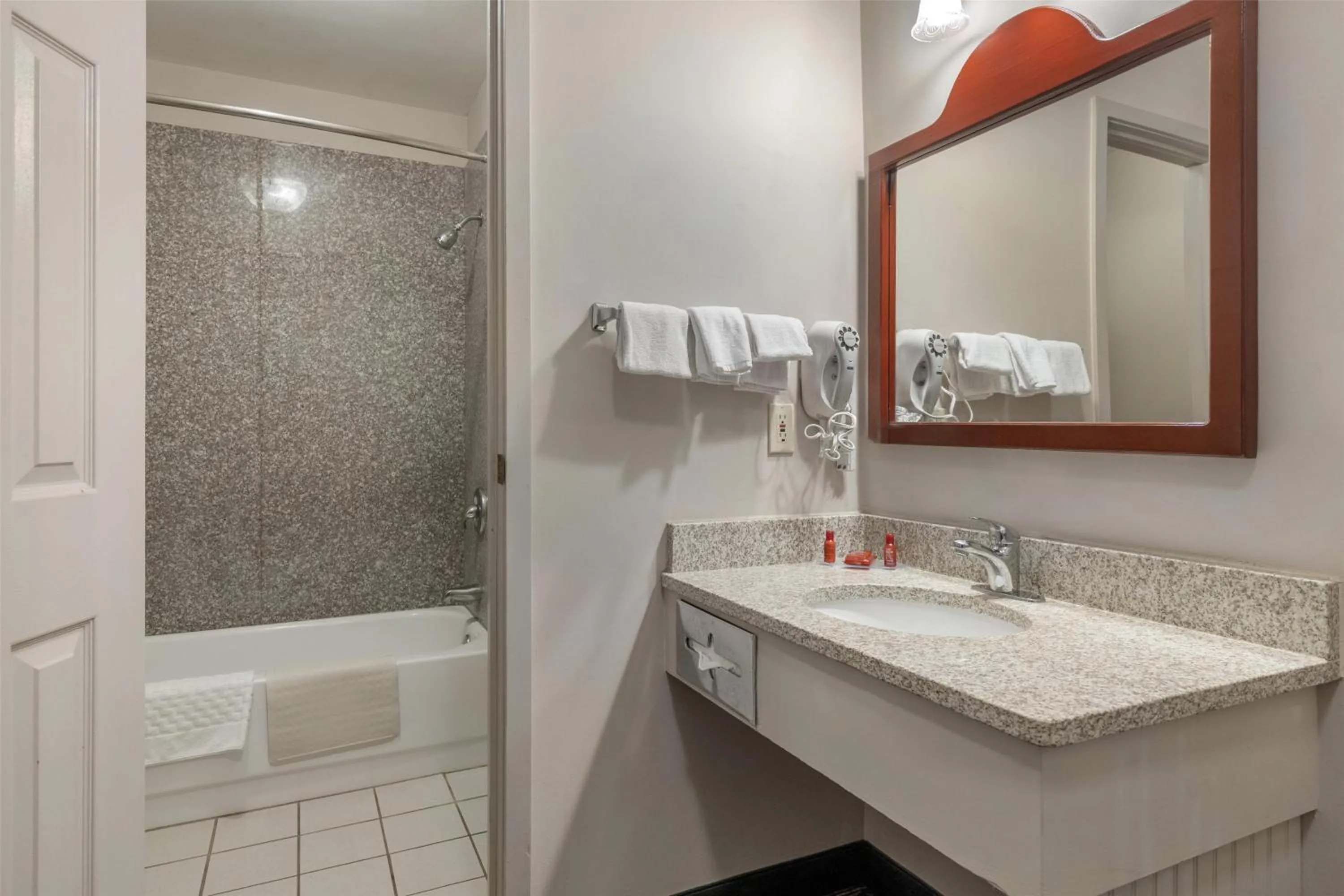 Bathroom in SureStay Plus Hotel by Best Western Auburn