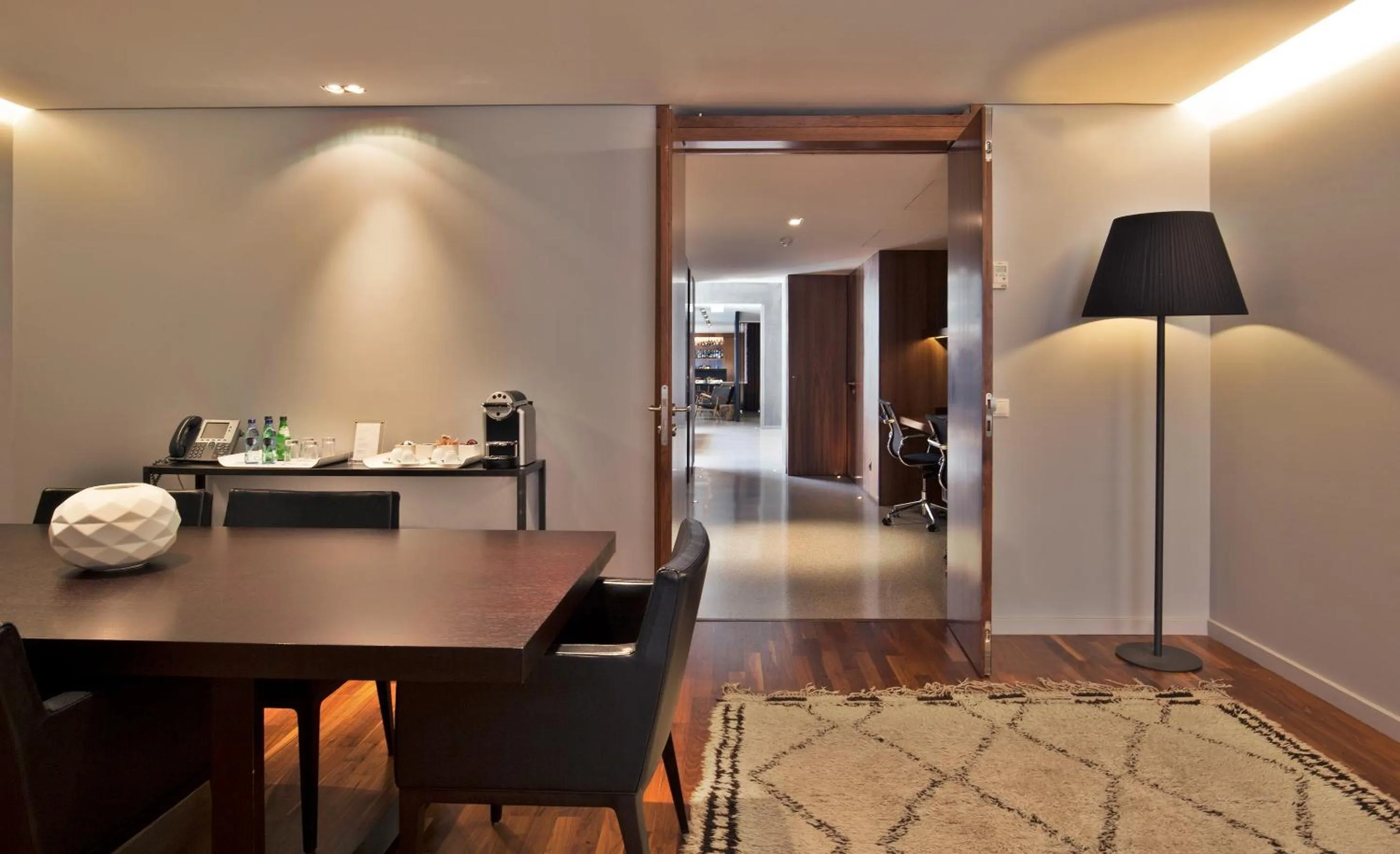 Business facilities in Altis Prime Hotel