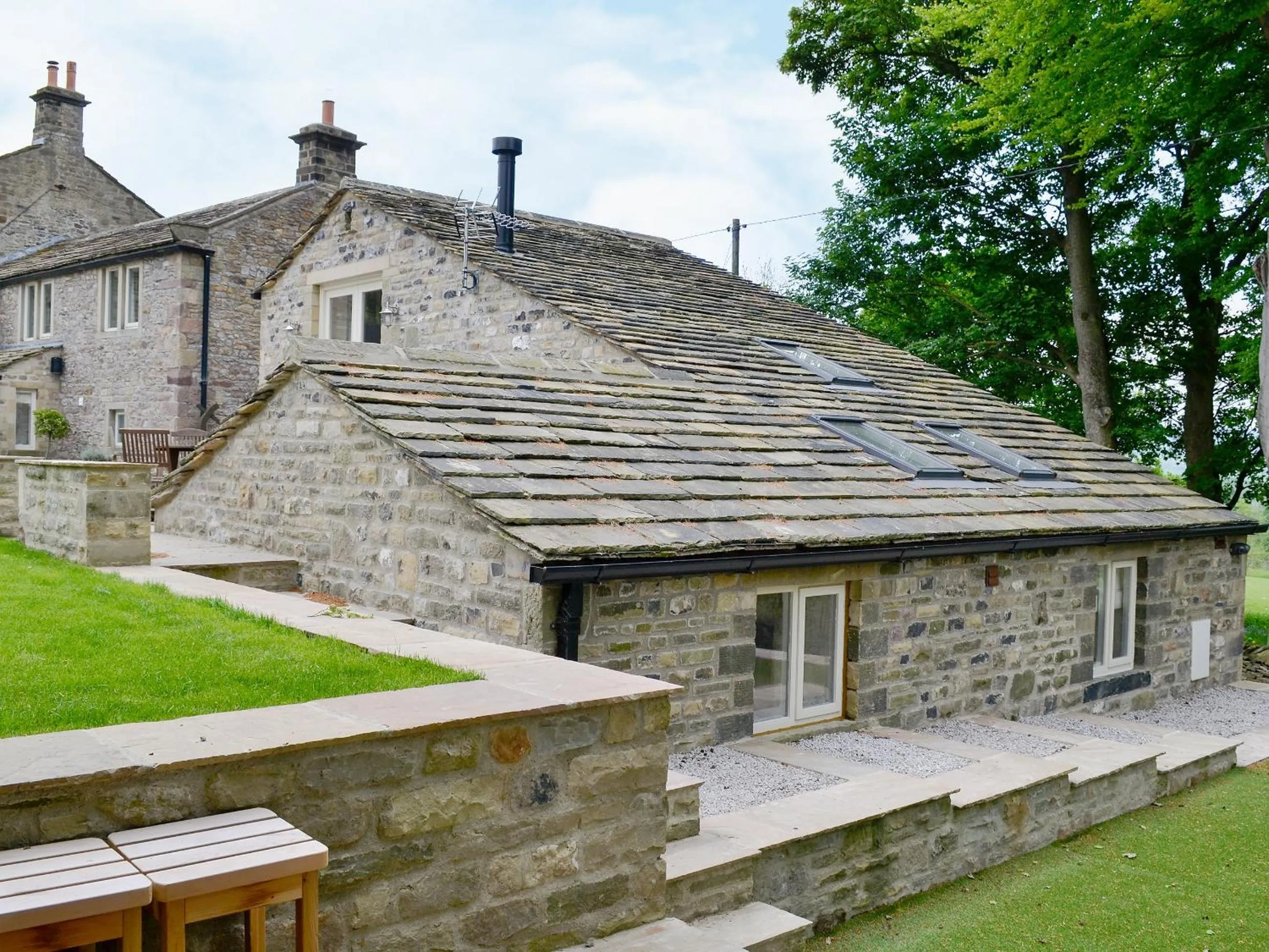 Property building in Stirton Burrow