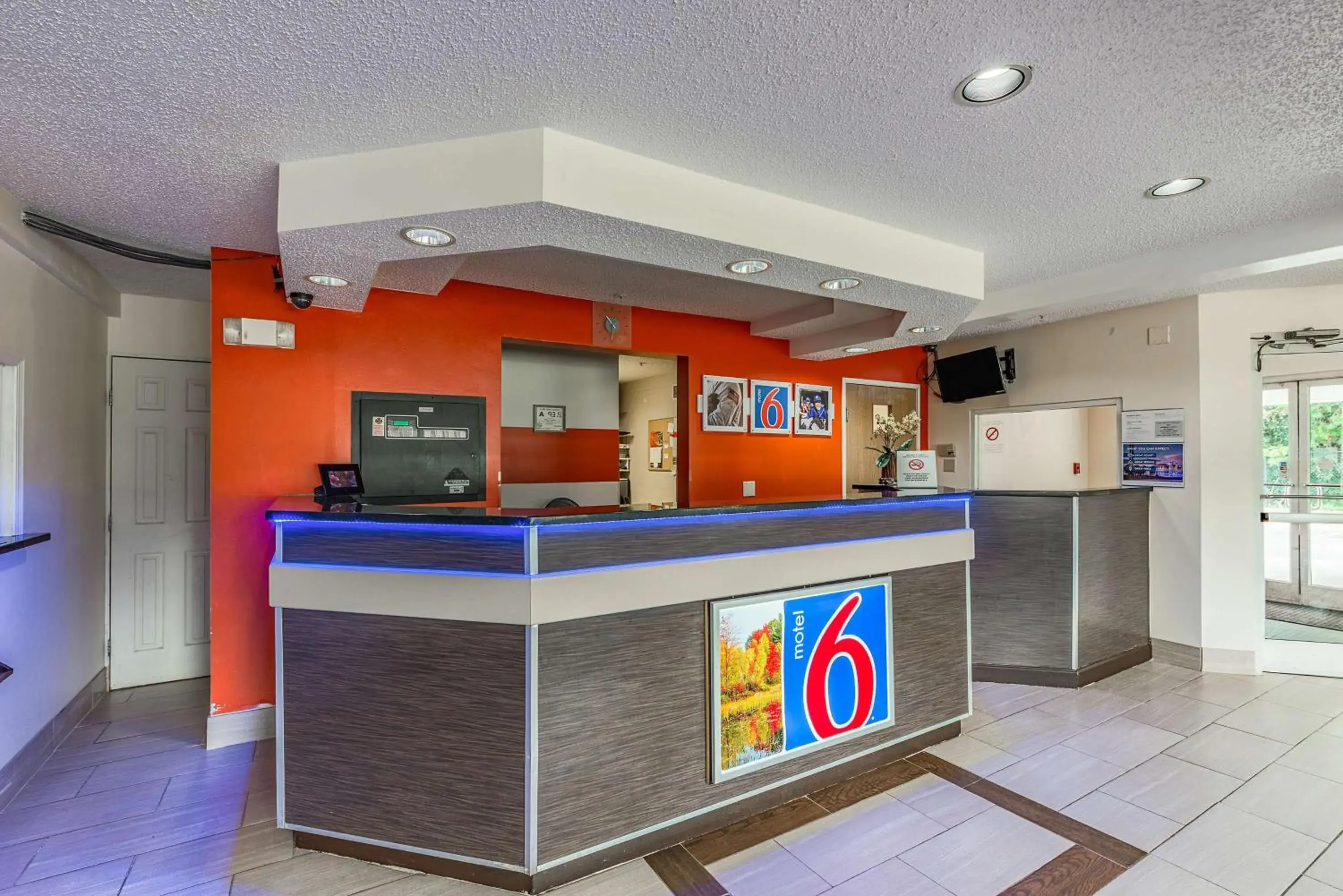 Property logo or sign, Lobby/Reception in Motel 6-Charlotte, NC - University