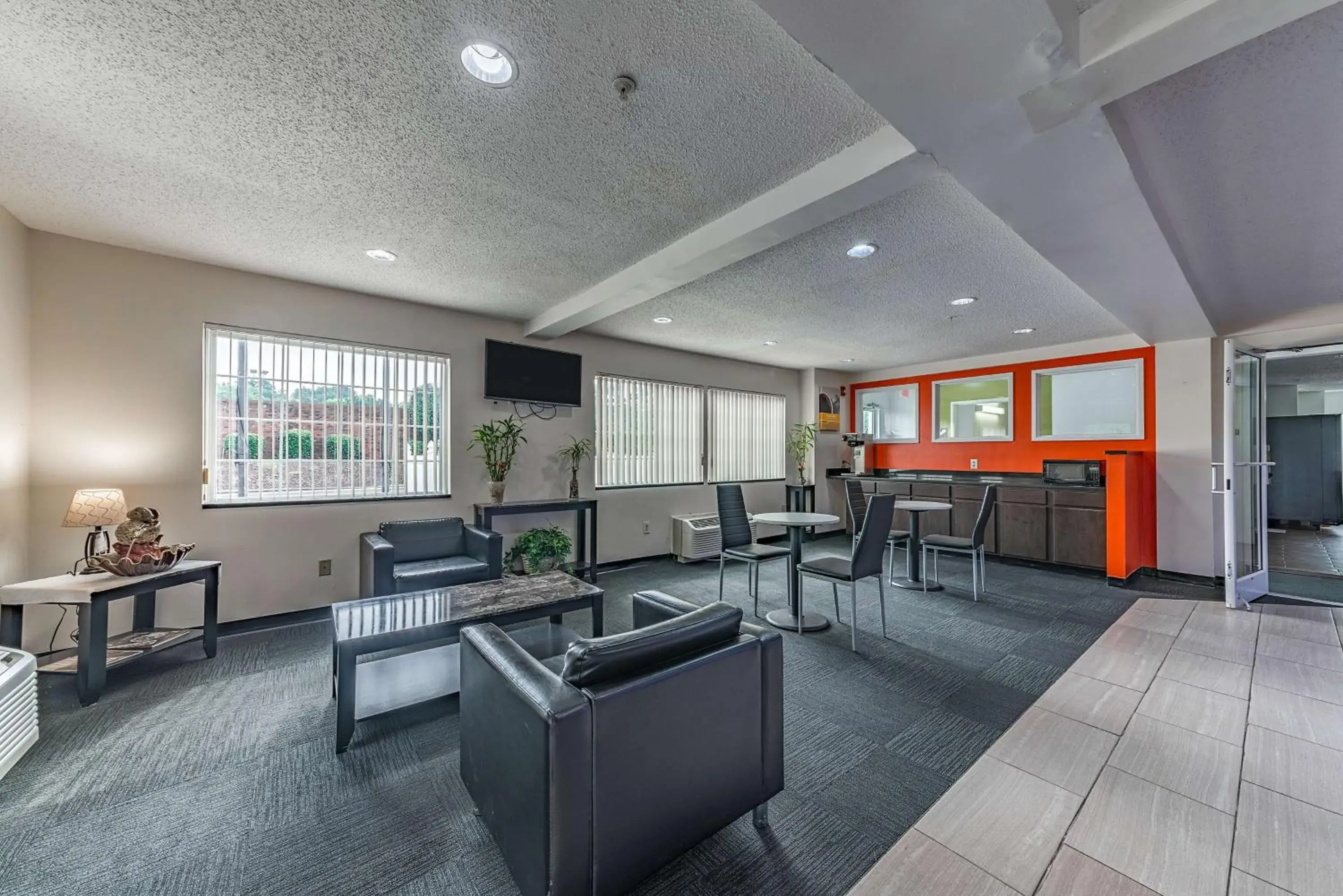 Lobby or reception in Motel 6-Charlotte, NC - University