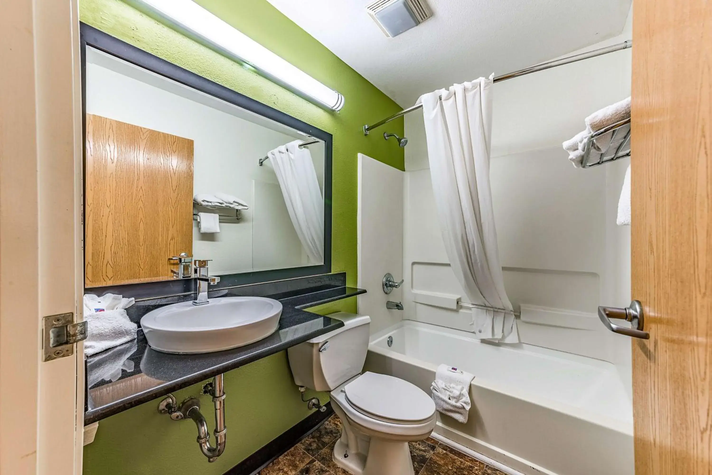 Shower, Bathroom in Motel 6-Charlotte, NC - University