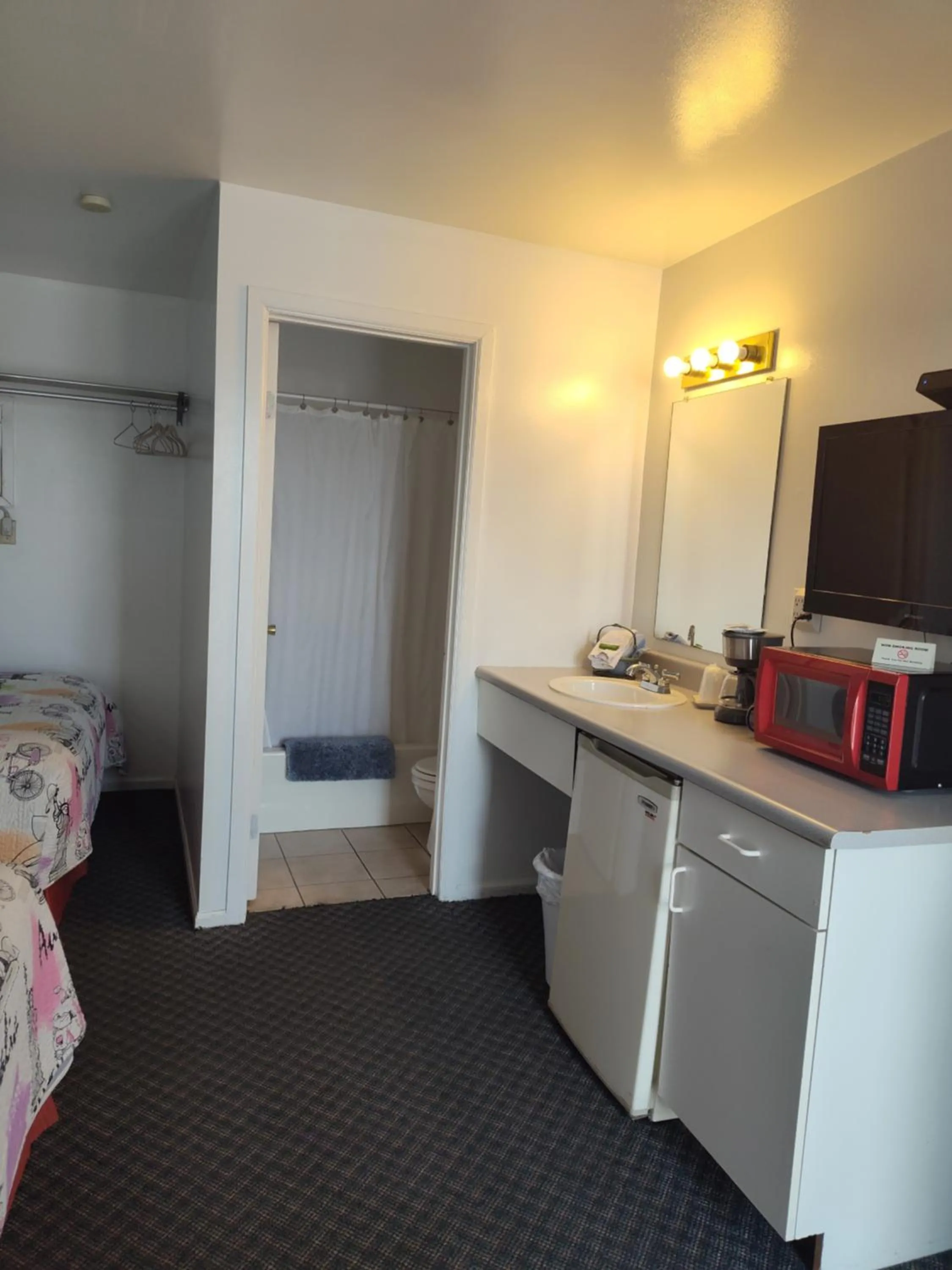 Deluxe Double Room in Colorado Inn Motel