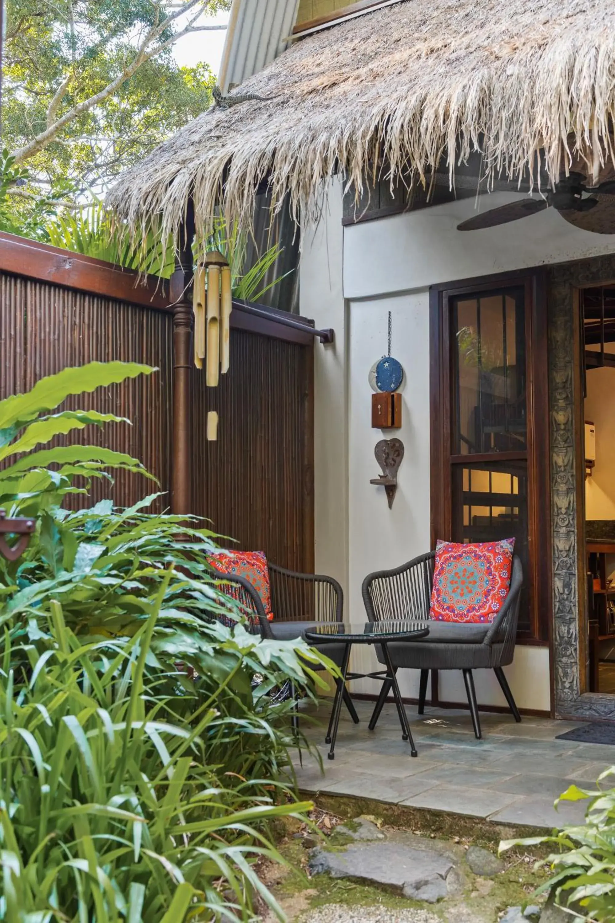 Facade/entrance in Garden Burees Facade/entrance in Garden Burees