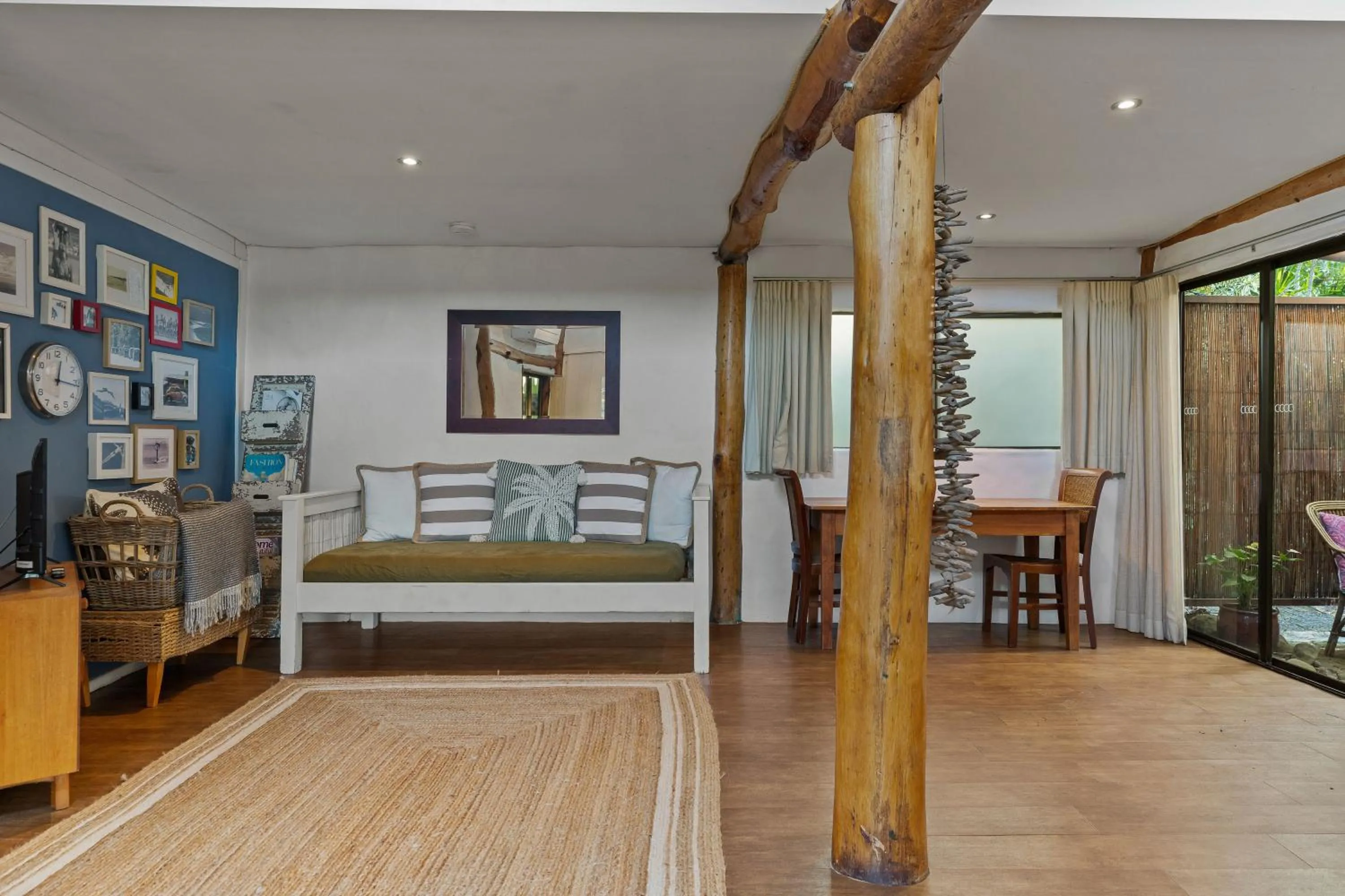 Seating area, Bed in Garden Burees