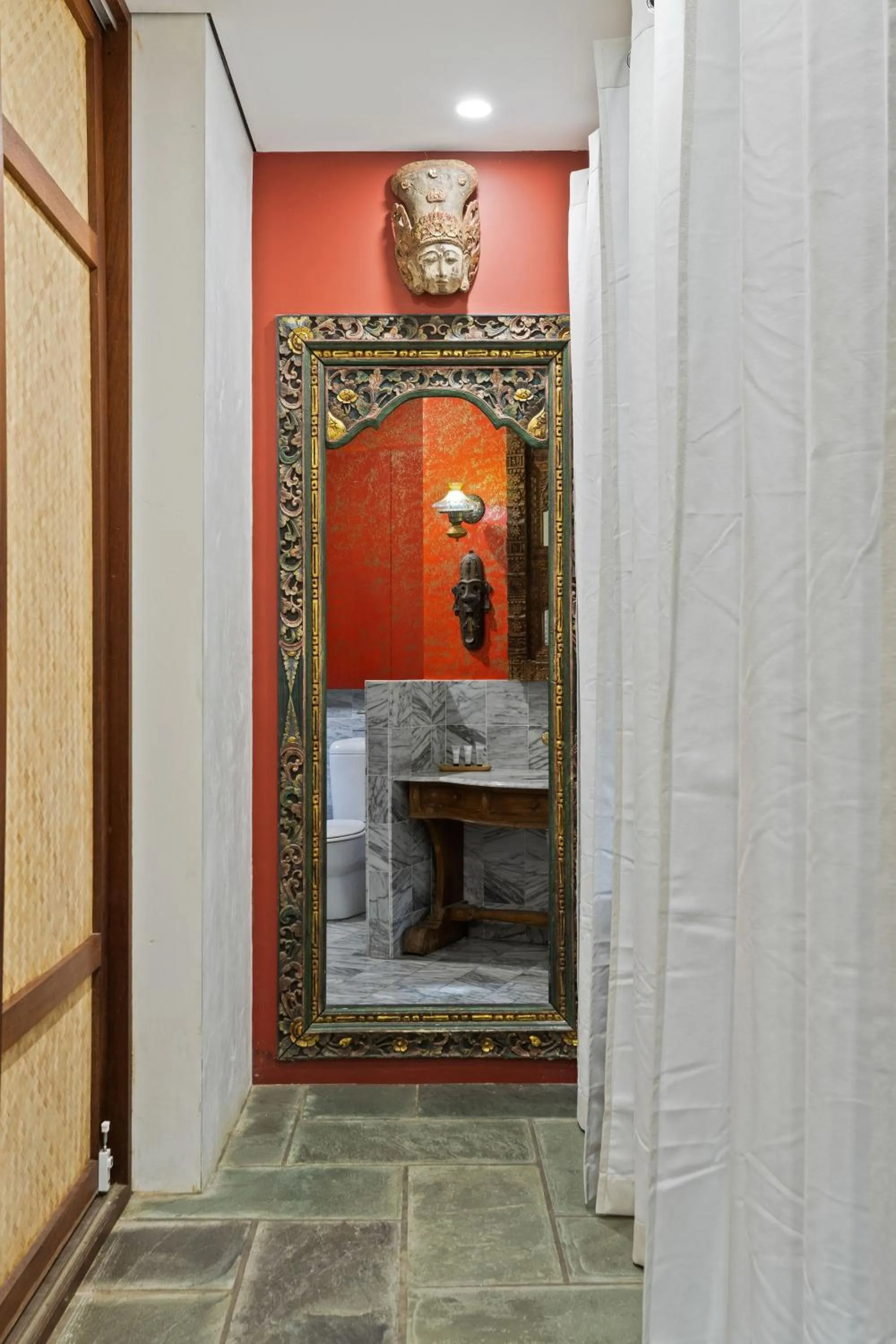 Bathroom in Garden Burees