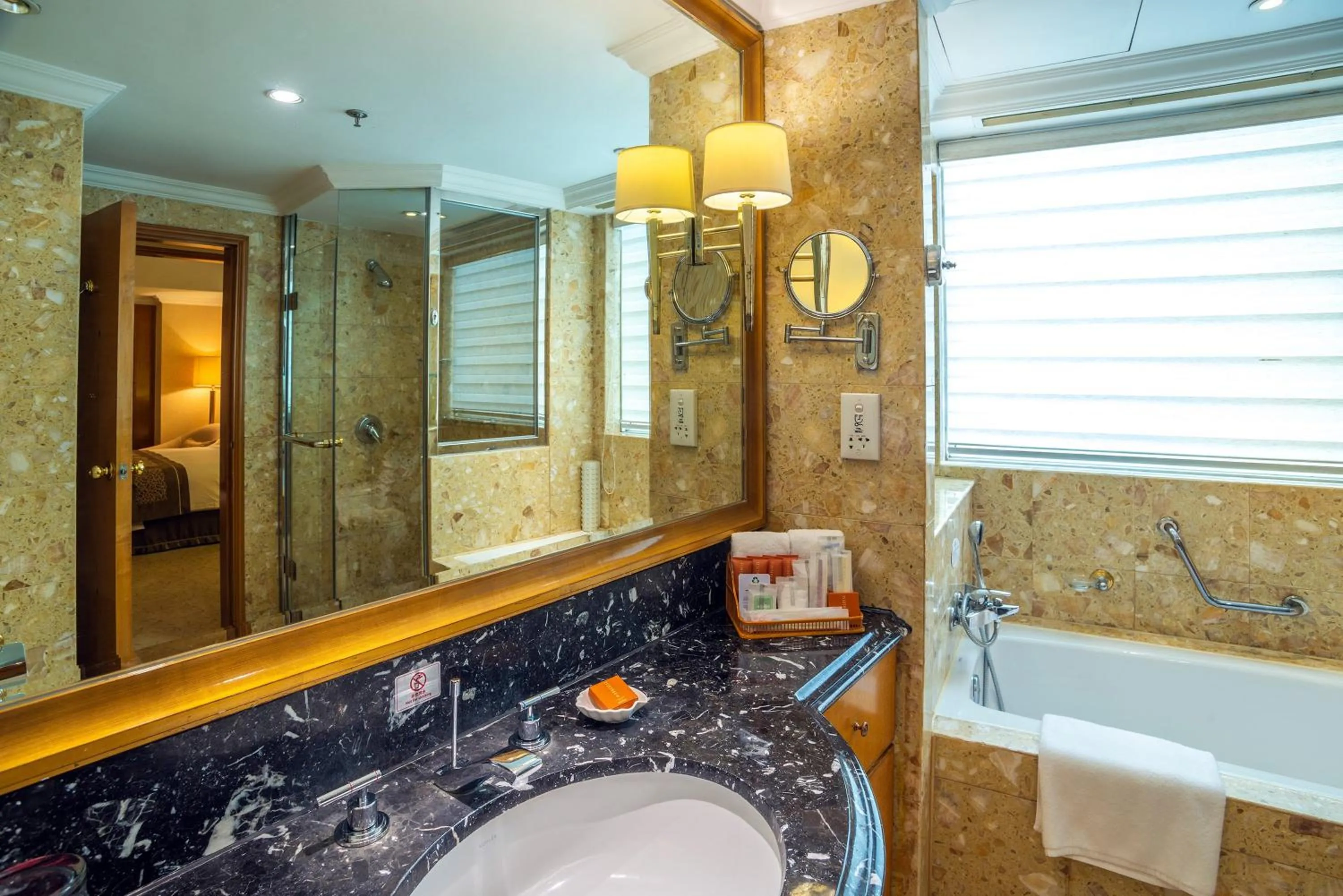 Photo of the whole room in Crowne Plaza Qingdao by IHG