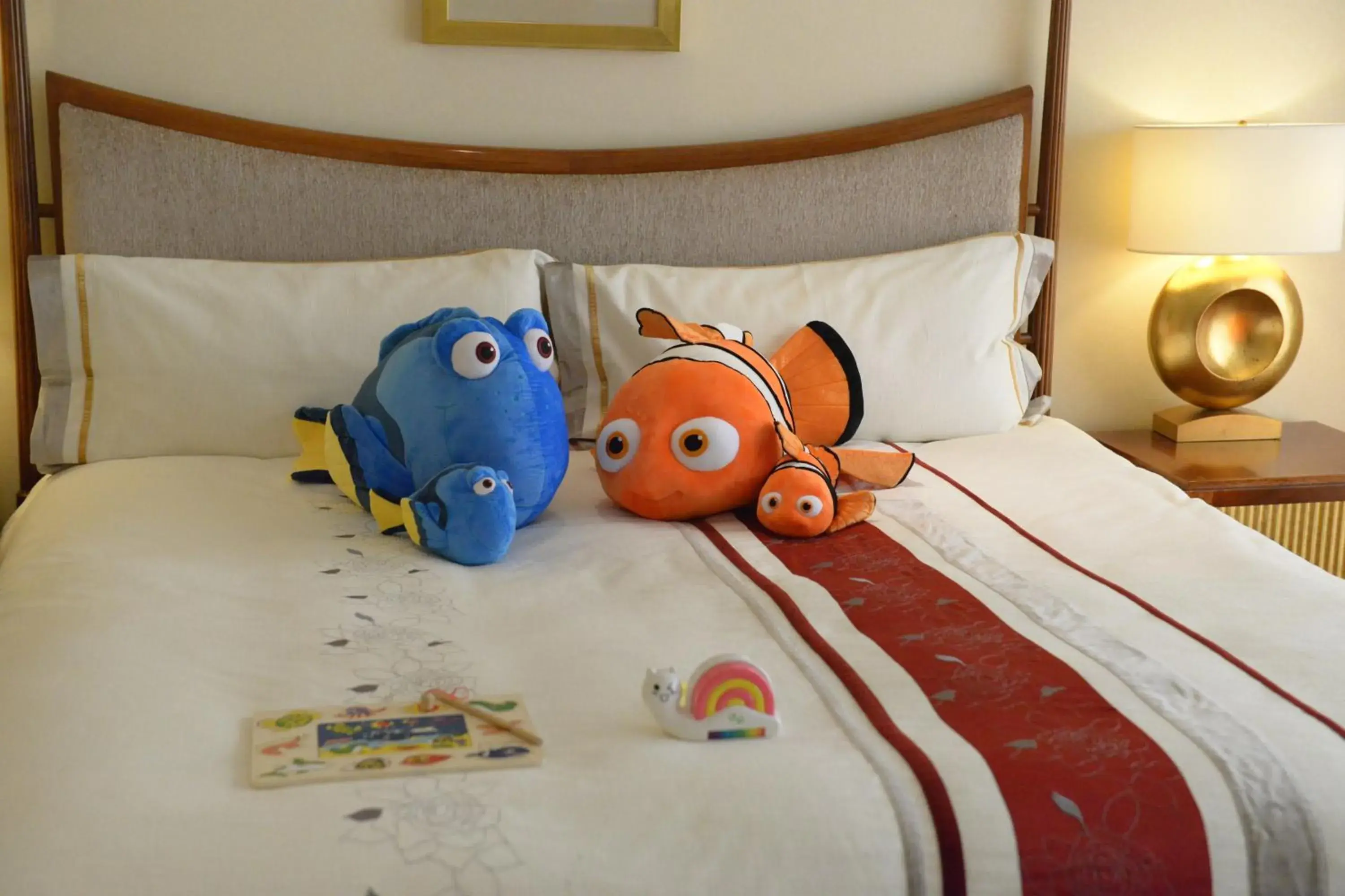 Property building, Bed in Crowne Plaza Qingdao by IHG Property building, Bed in Crowne Plaza Qingdao by IHG