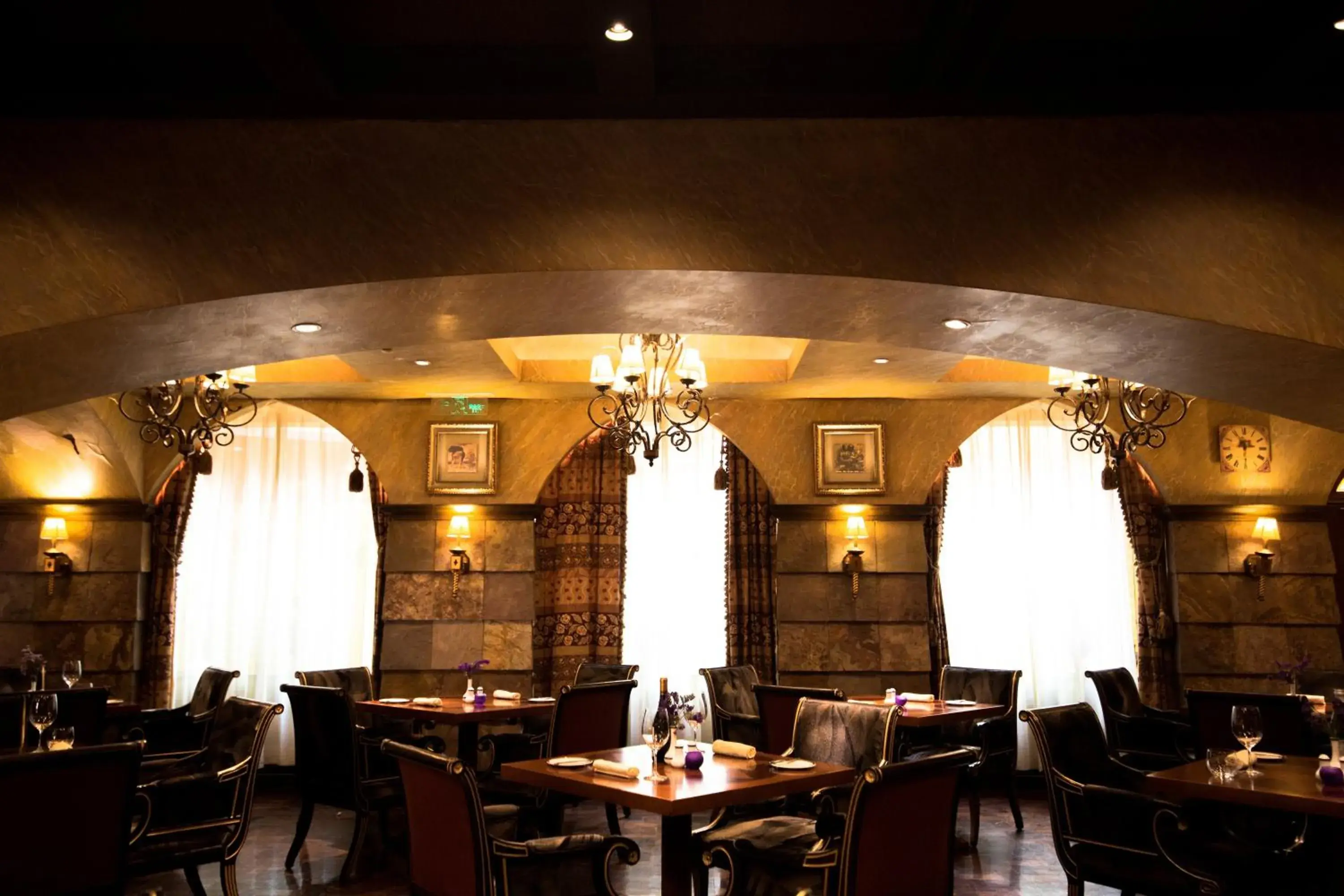 Restaurant/places to eat in Crowne Plaza Qingdao by IHG Restaurant/places to eat in Crowne Plaza Qingdao by IHG