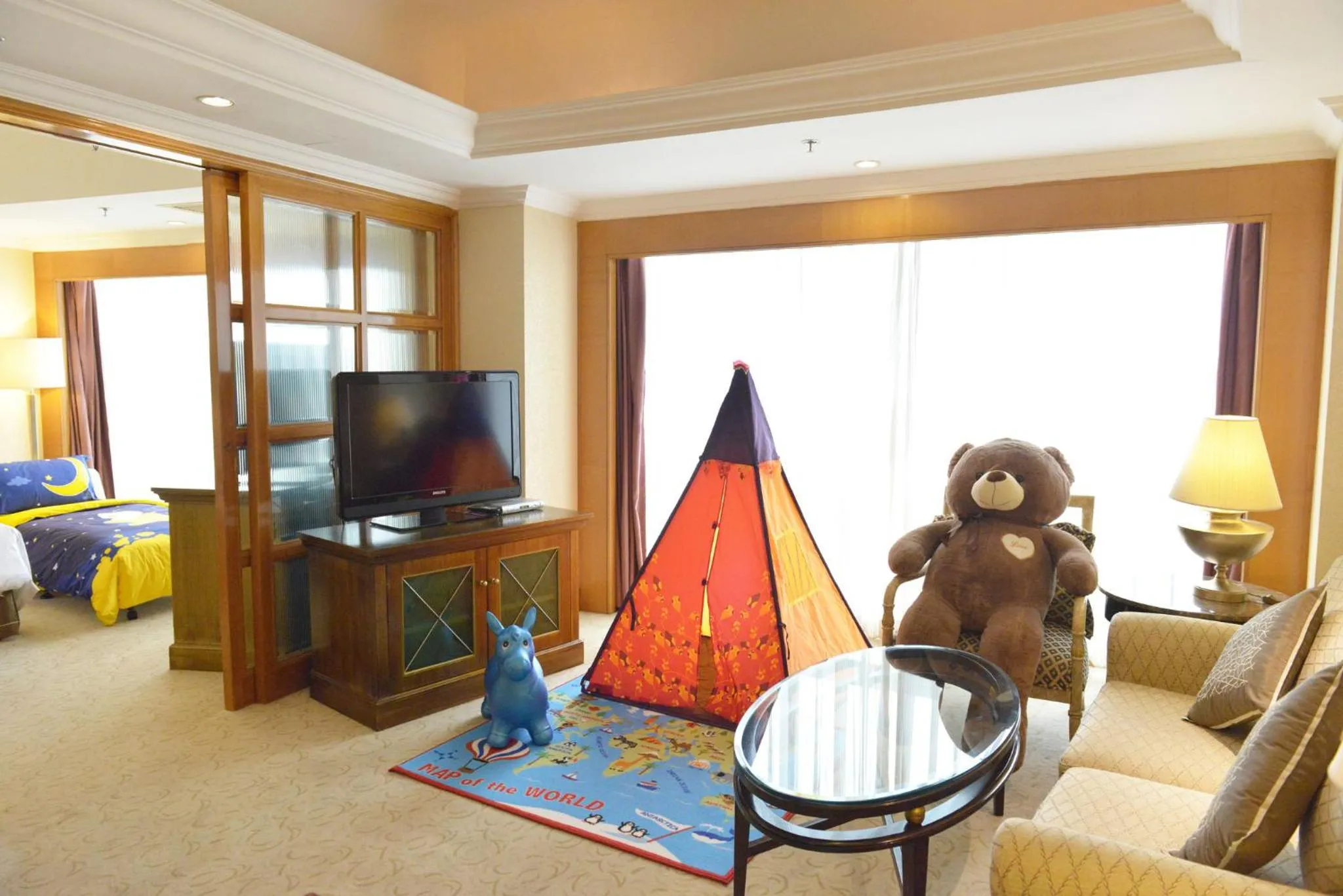 Photo of the whole room in Crowne Plaza Qingdao by IHG