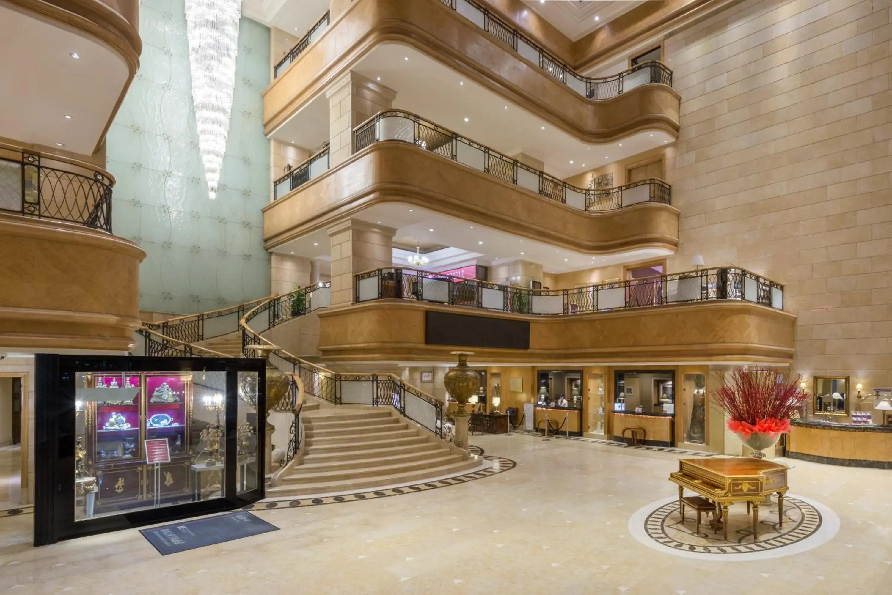 Property building in Crowne Plaza Qingdao by IHG Property building in Crowne Plaza Qingdao by IHG