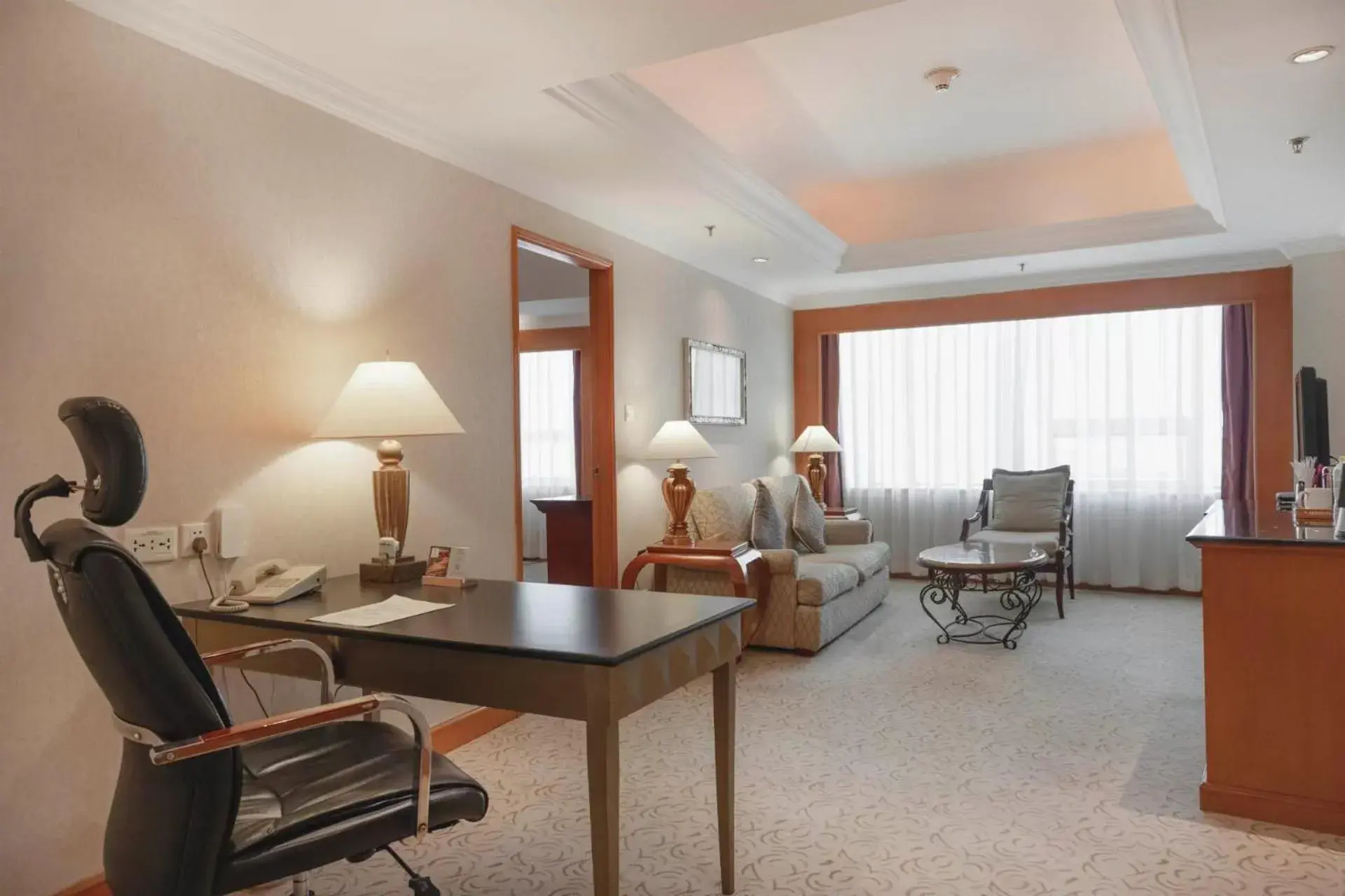 Property building in Crowne Plaza Qingdao by IHG Property building in Crowne Plaza Qingdao by IHG