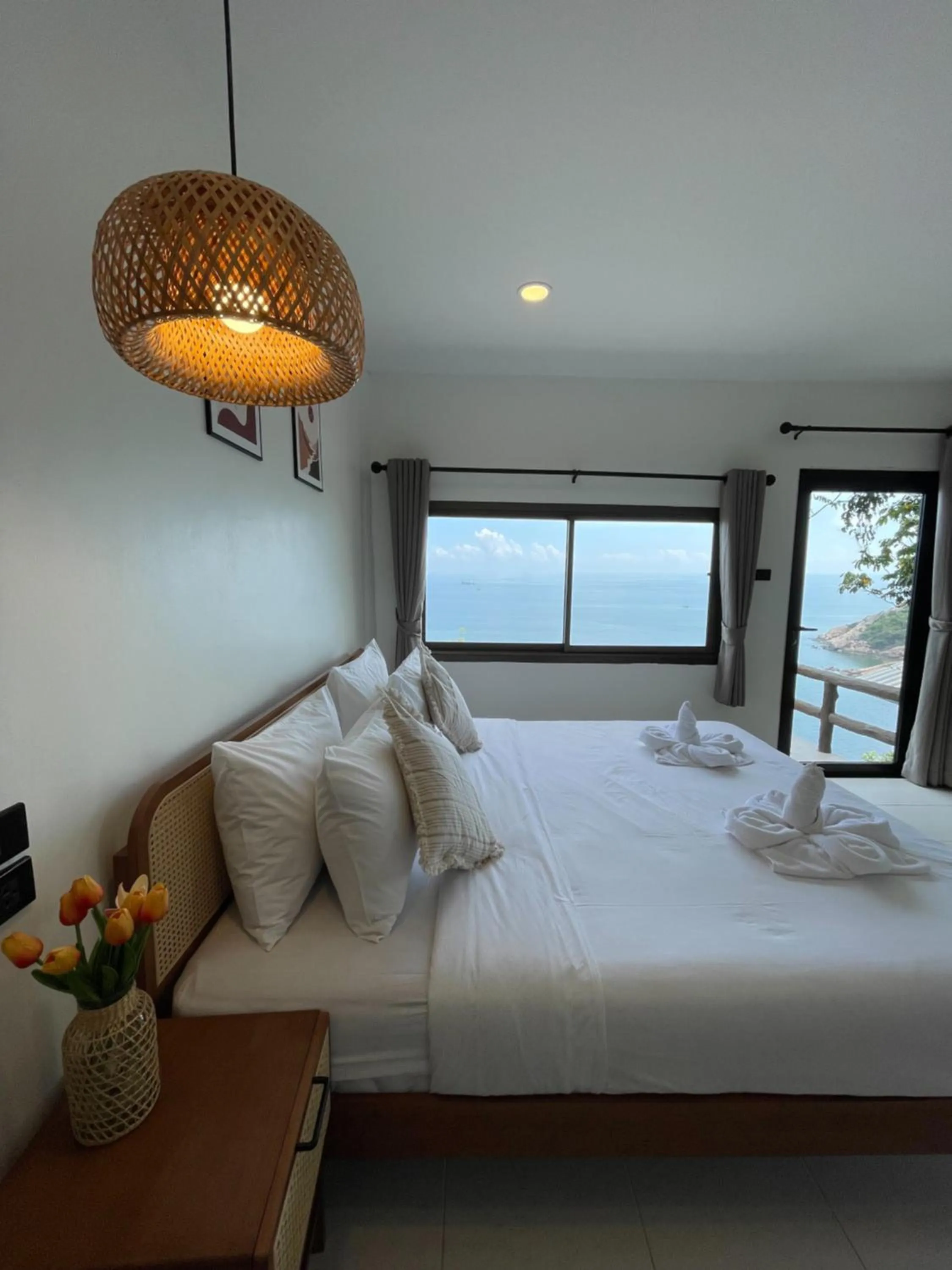 Bed in Phangan Utopia Resort