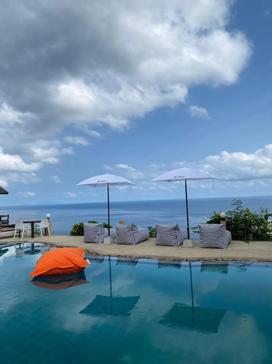 Swimming pool in Phangan Utopia Resort