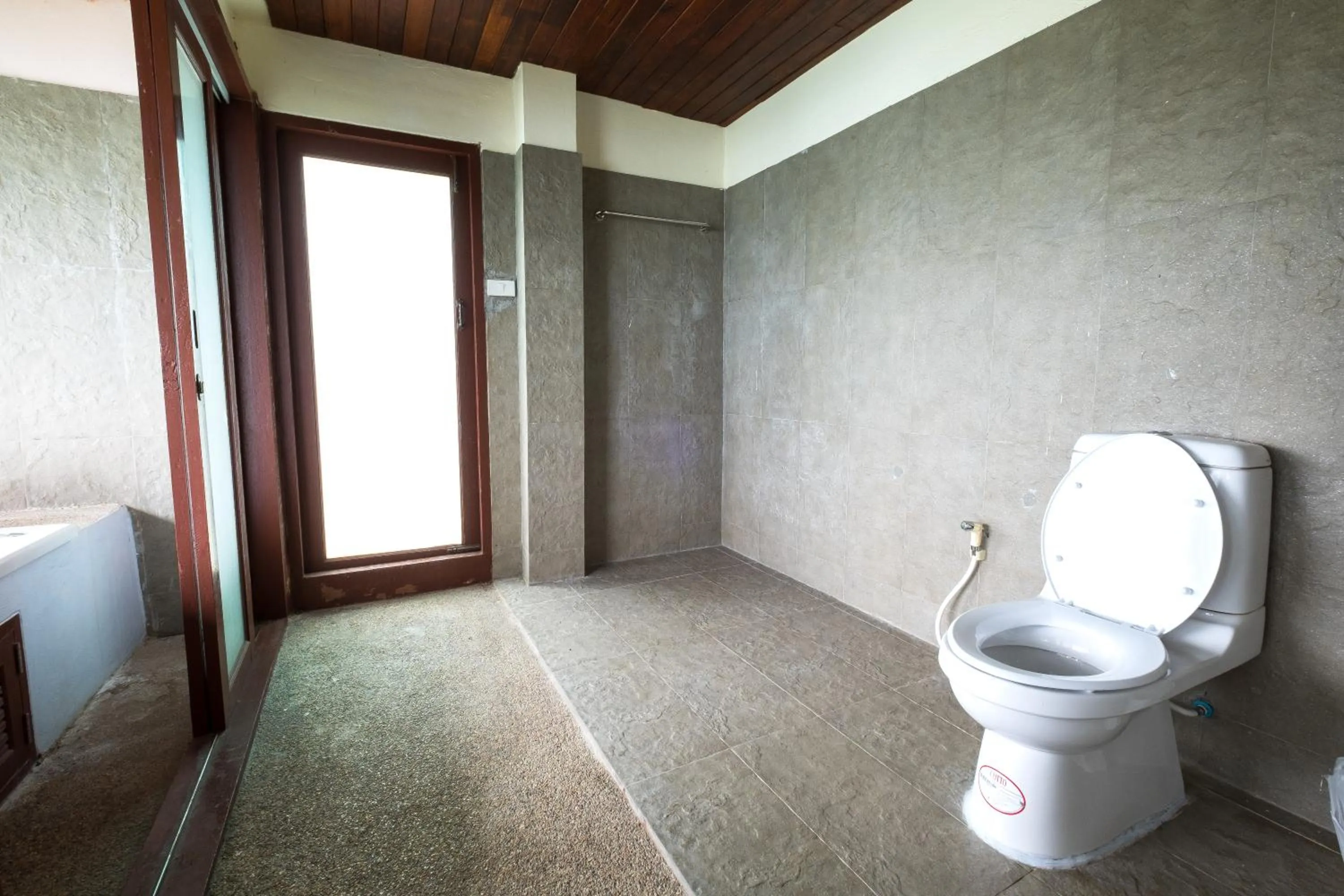 Toilet in Phangan Utopia Resort