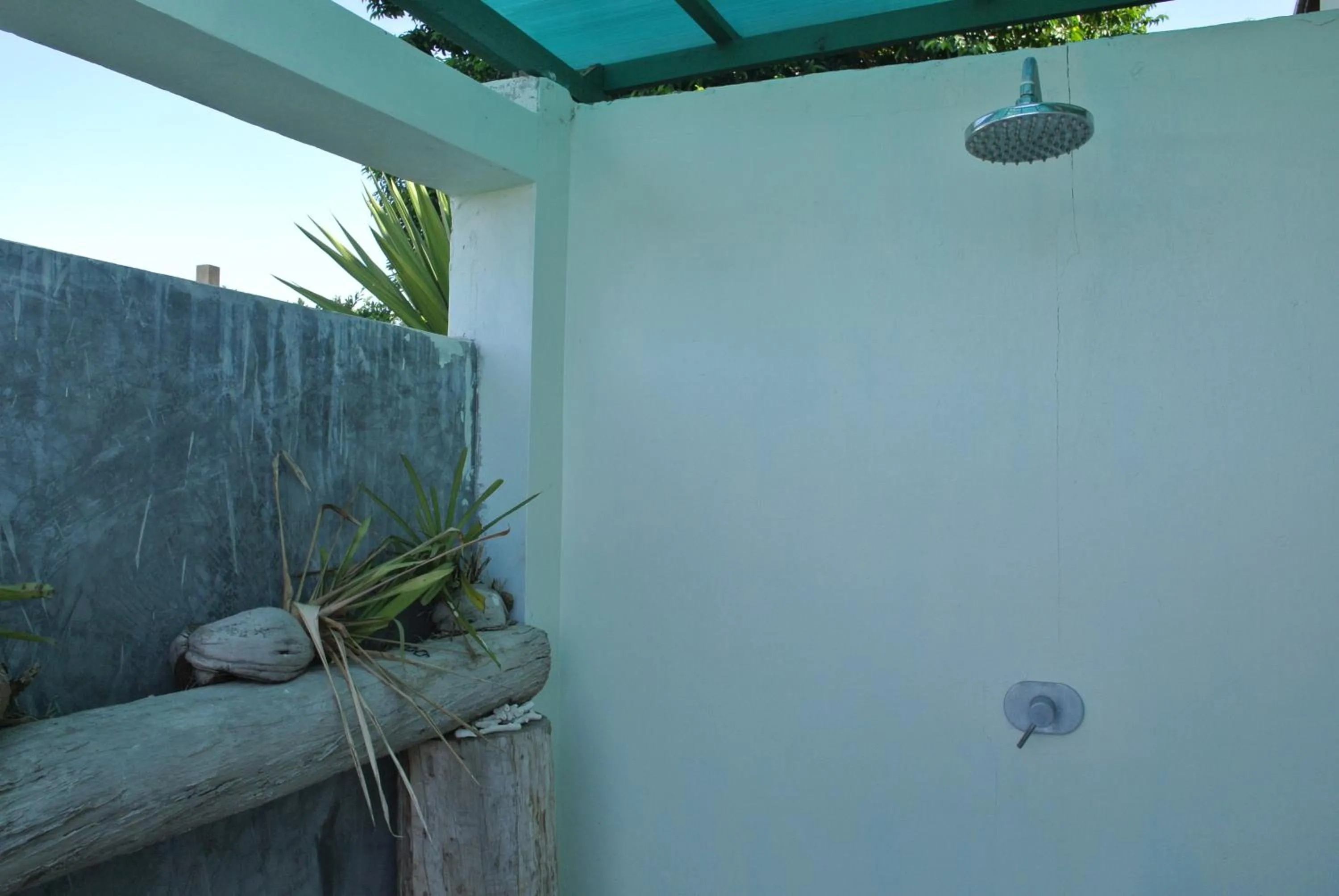 Shower in Phangan Utopia Resort