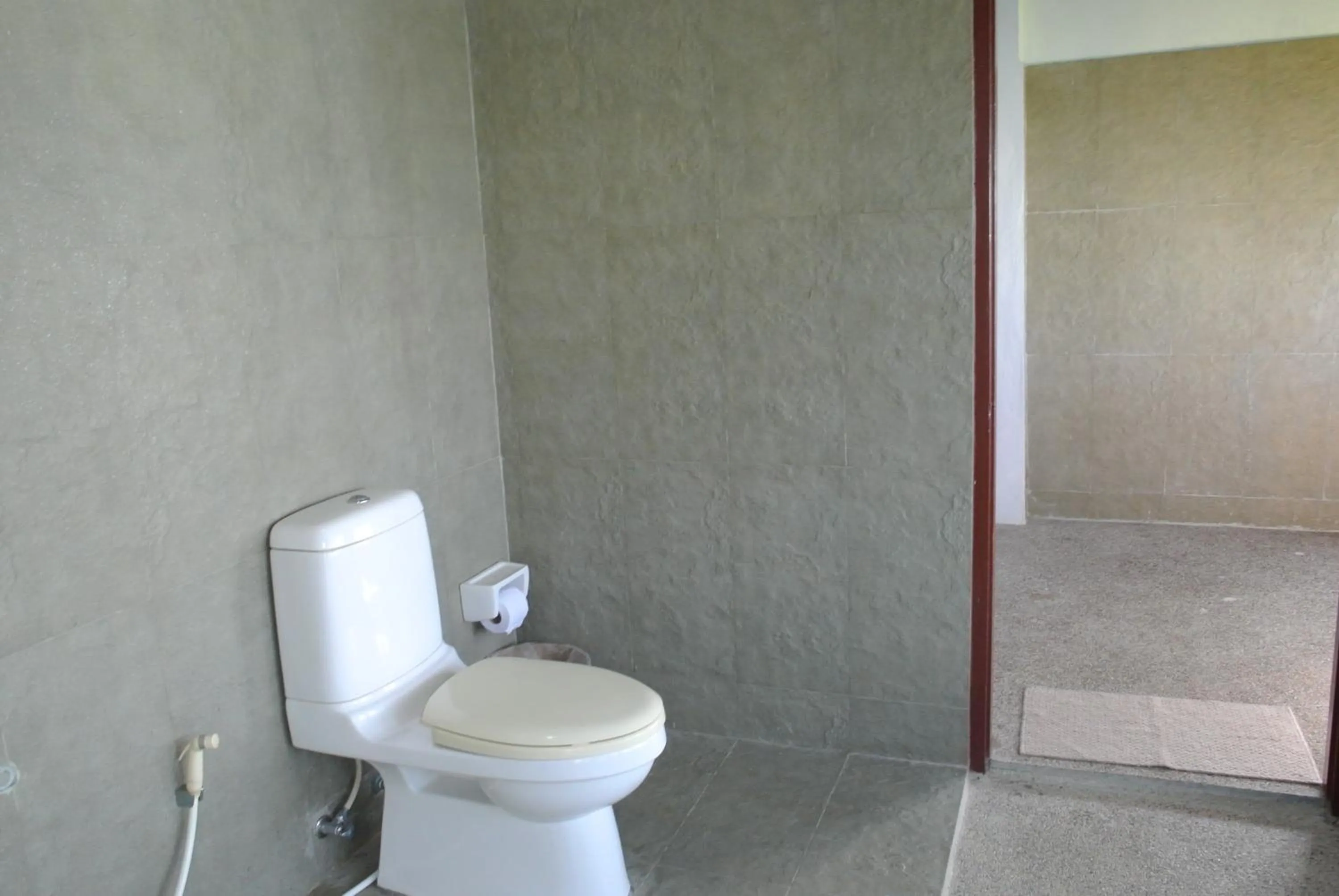 Toilet in Phangan Utopia Resort