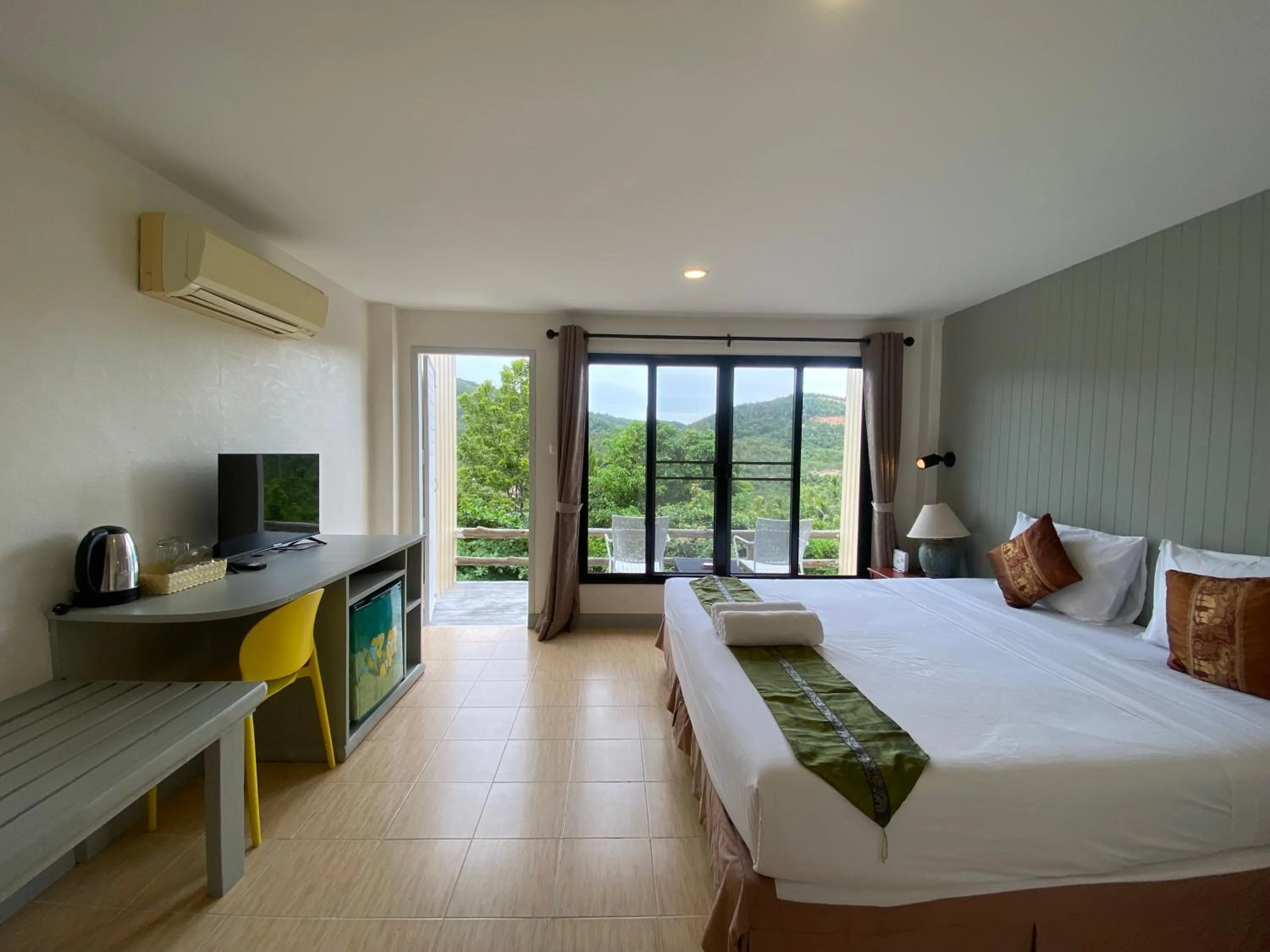 Bedroom, Bed in Phangan Utopia Resort