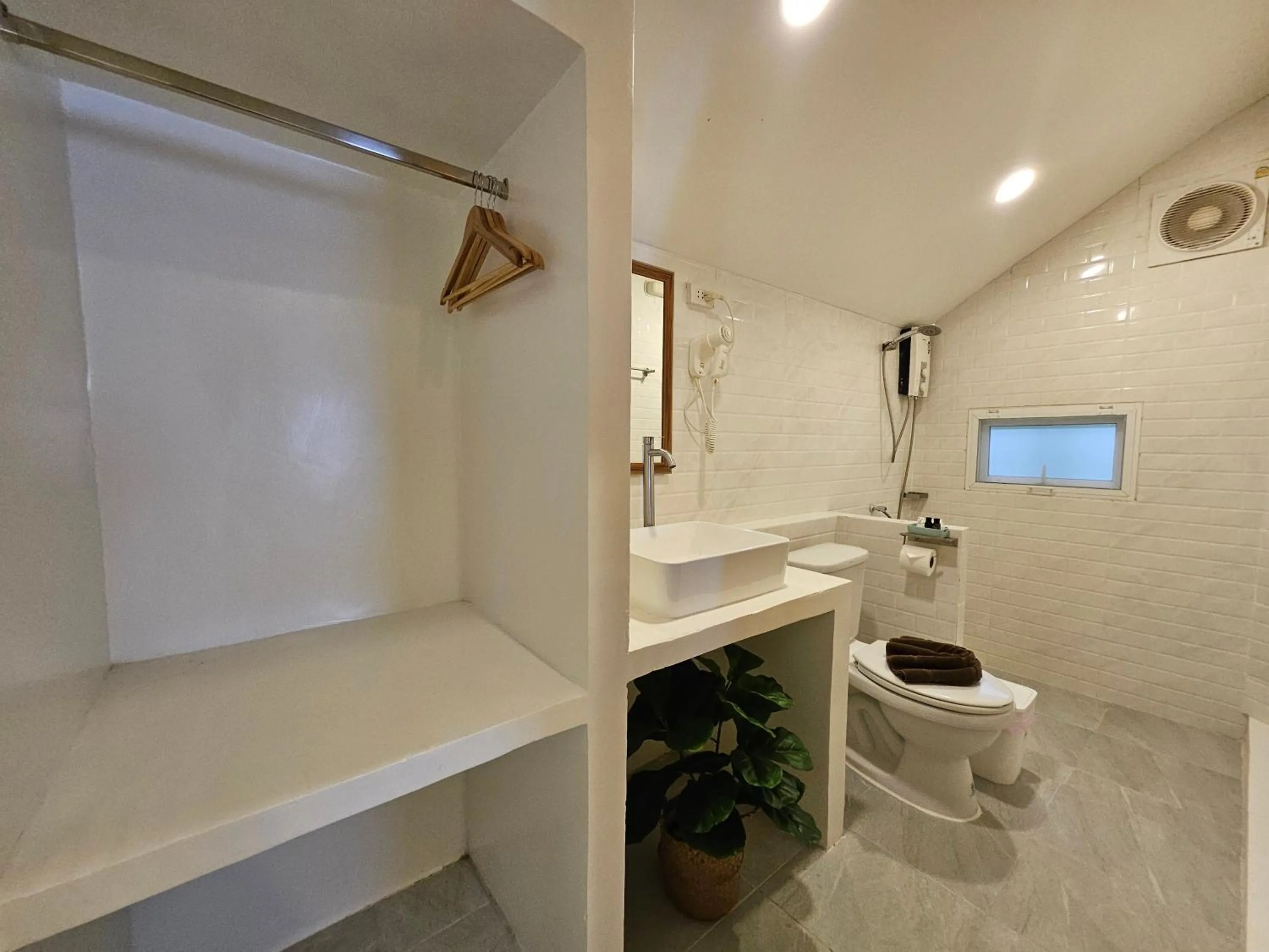 Bathroom in Phangan Utopia Resort