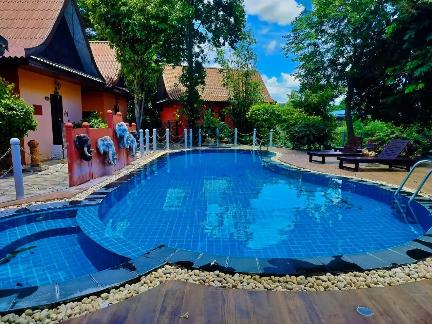 Pludhaya Resort & Spa Pludhaya Resort & Spa