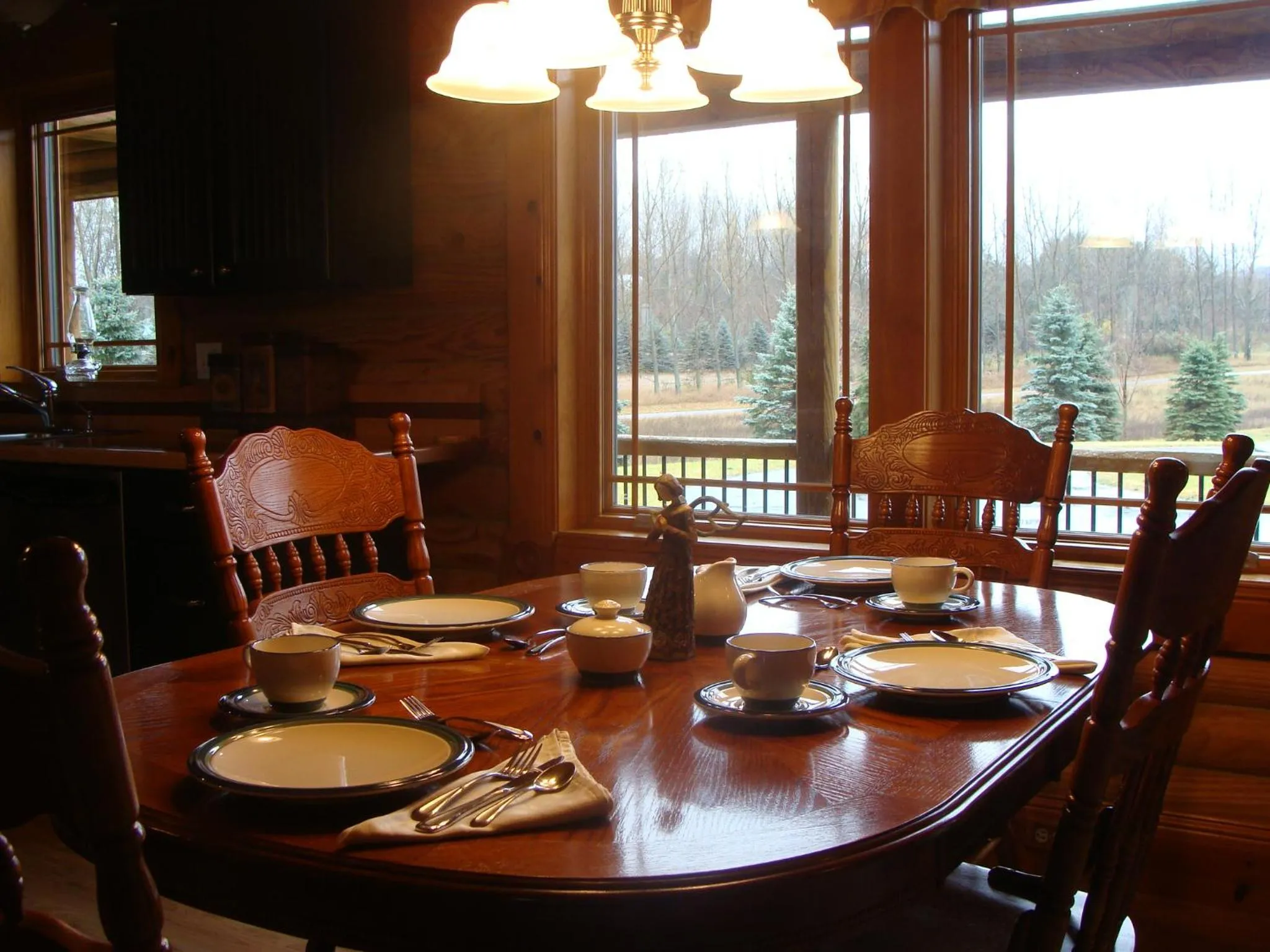 Dining area in A Breath of Heaven B&B