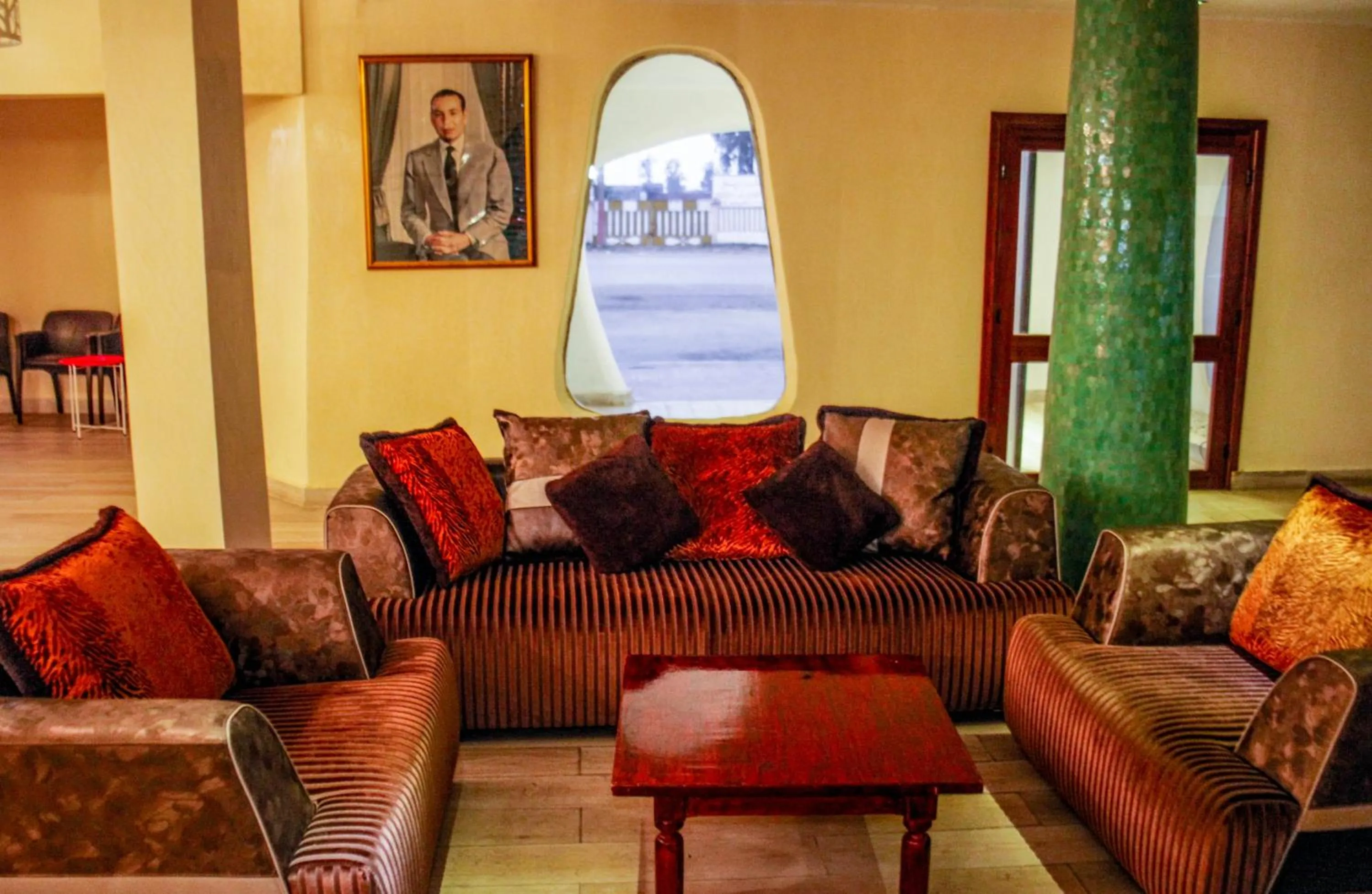 Living room in Assam Hotel