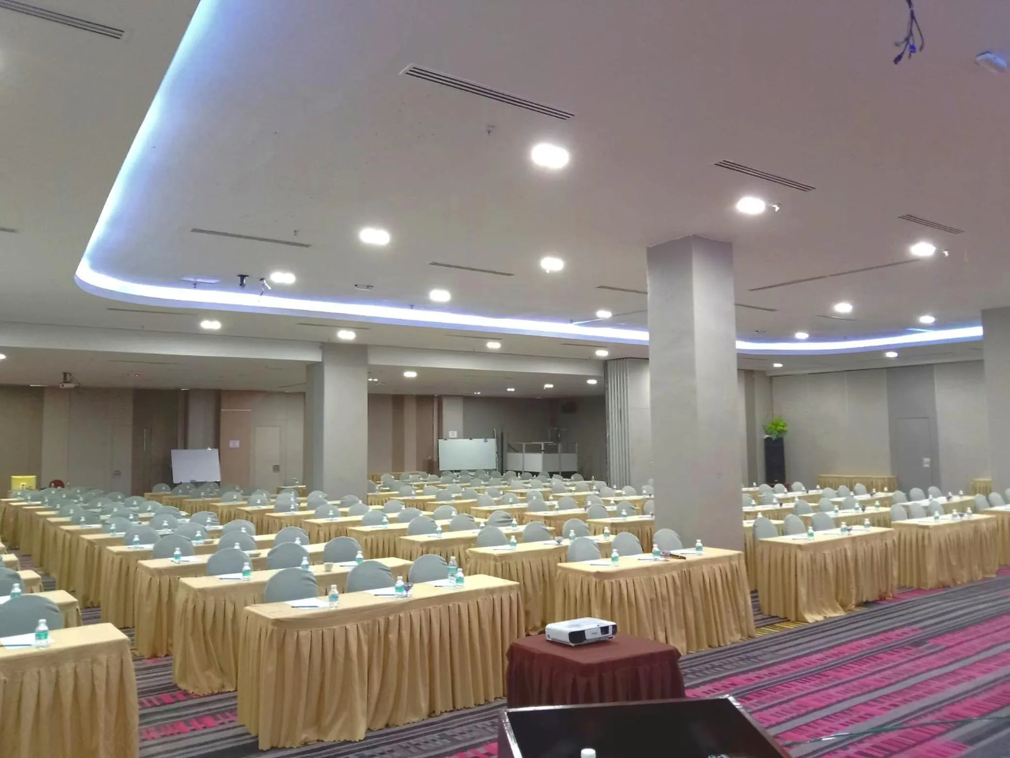 Meeting/conference room in Hotel Langkasuka Langkawi