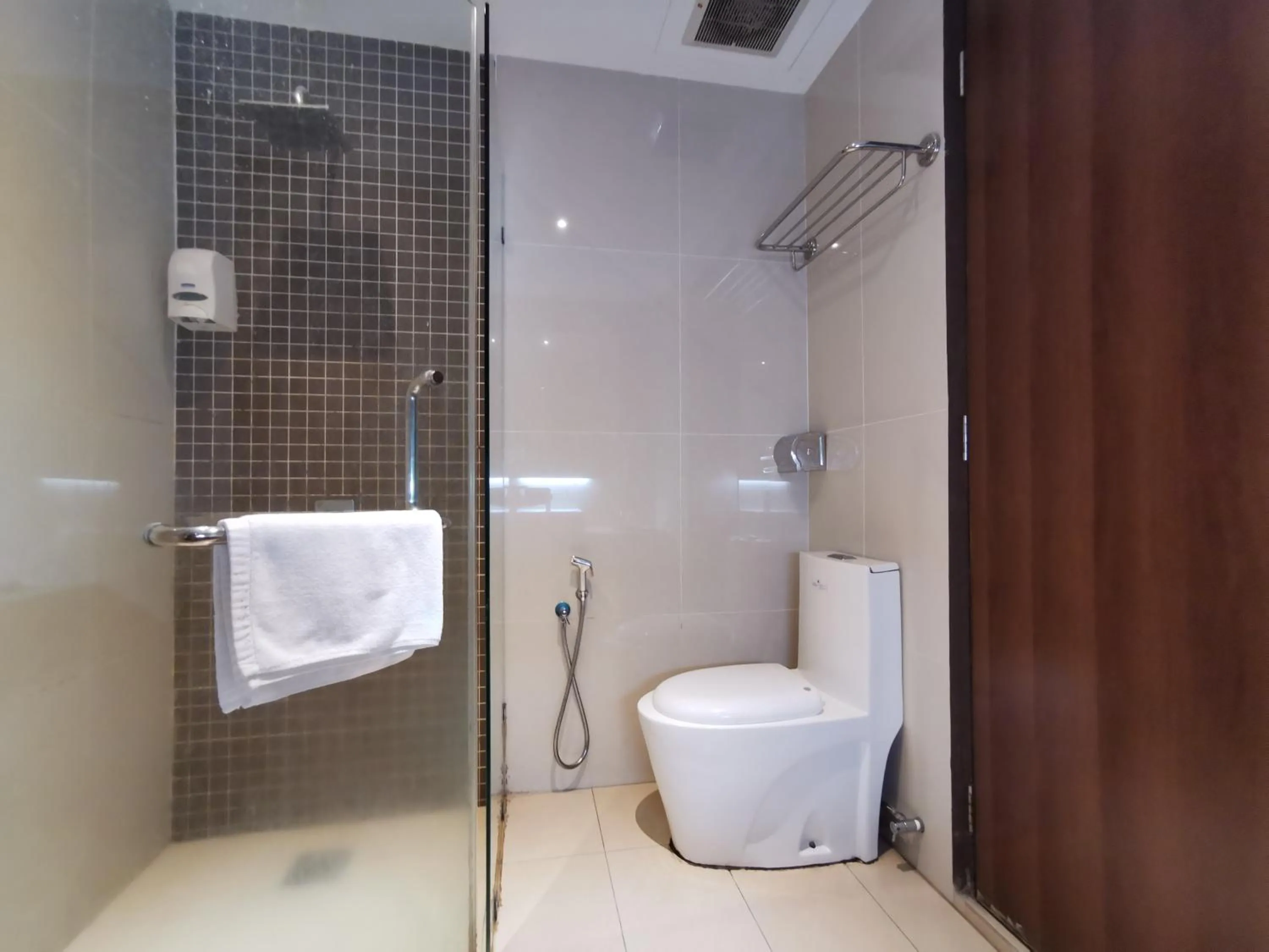 Toilet in Hotel Langkasuka Langkawi