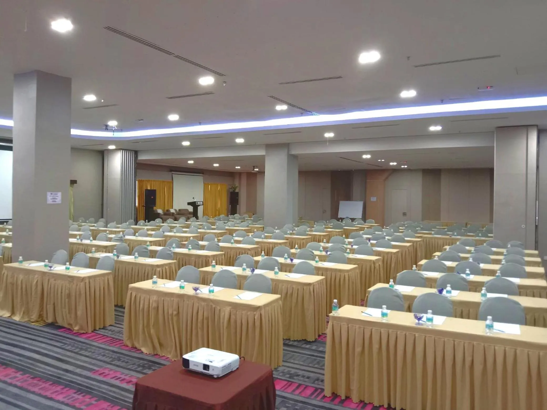 Meeting/conference room in Hotel Langkasuka Langkawi