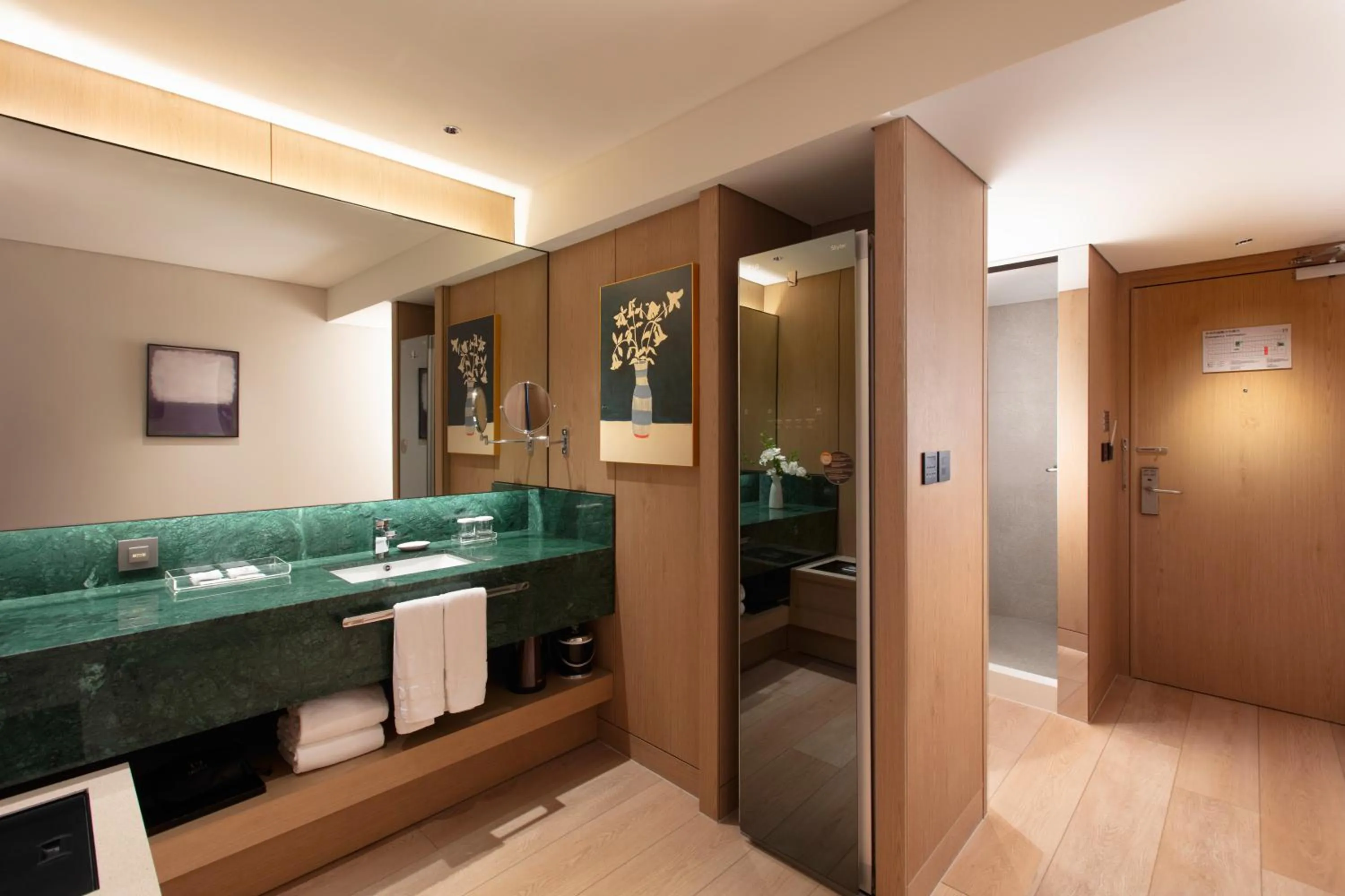 Photo of the whole room in Hotel PJ Myeongdong